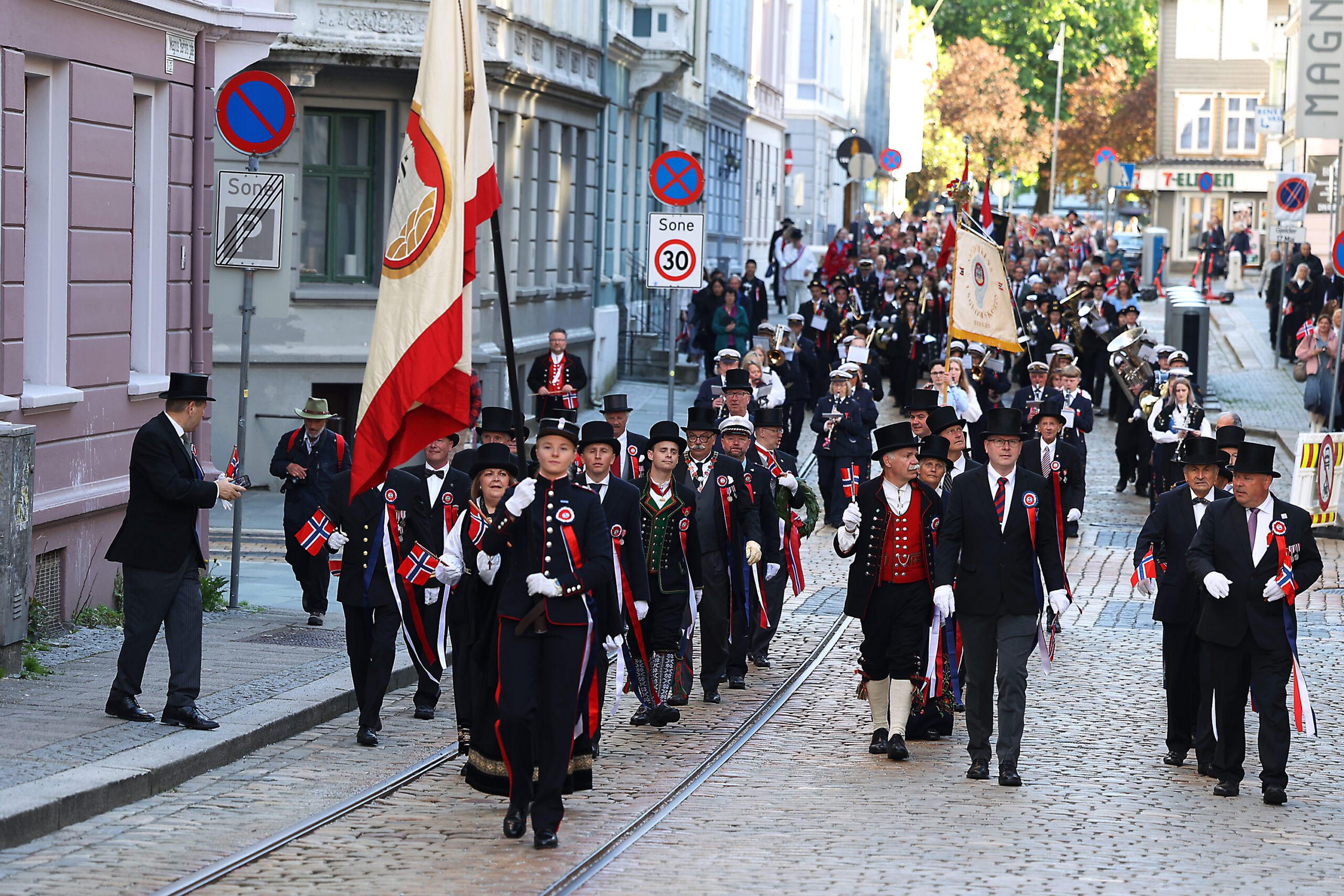 17. mai 2022 – 8P8A6264-1-scaled.jpg