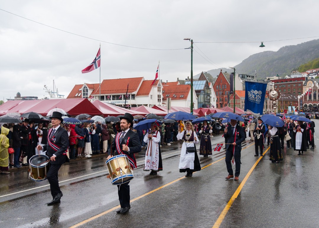 Korps i 17. mai-prosesjonen – A7400303