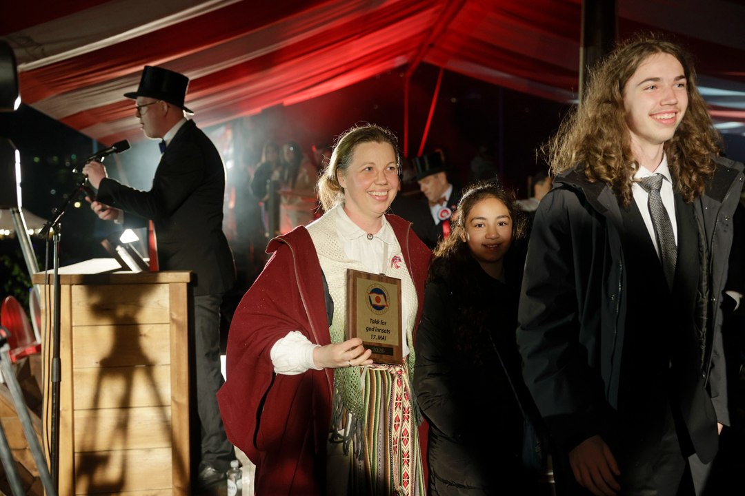 Prisutdeling og deltakere på Vikingskipet – _SKR6474