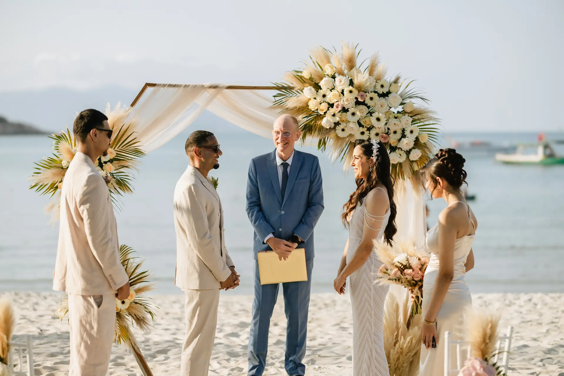 Wedding ceremony on Koh Samui with Camille officiating