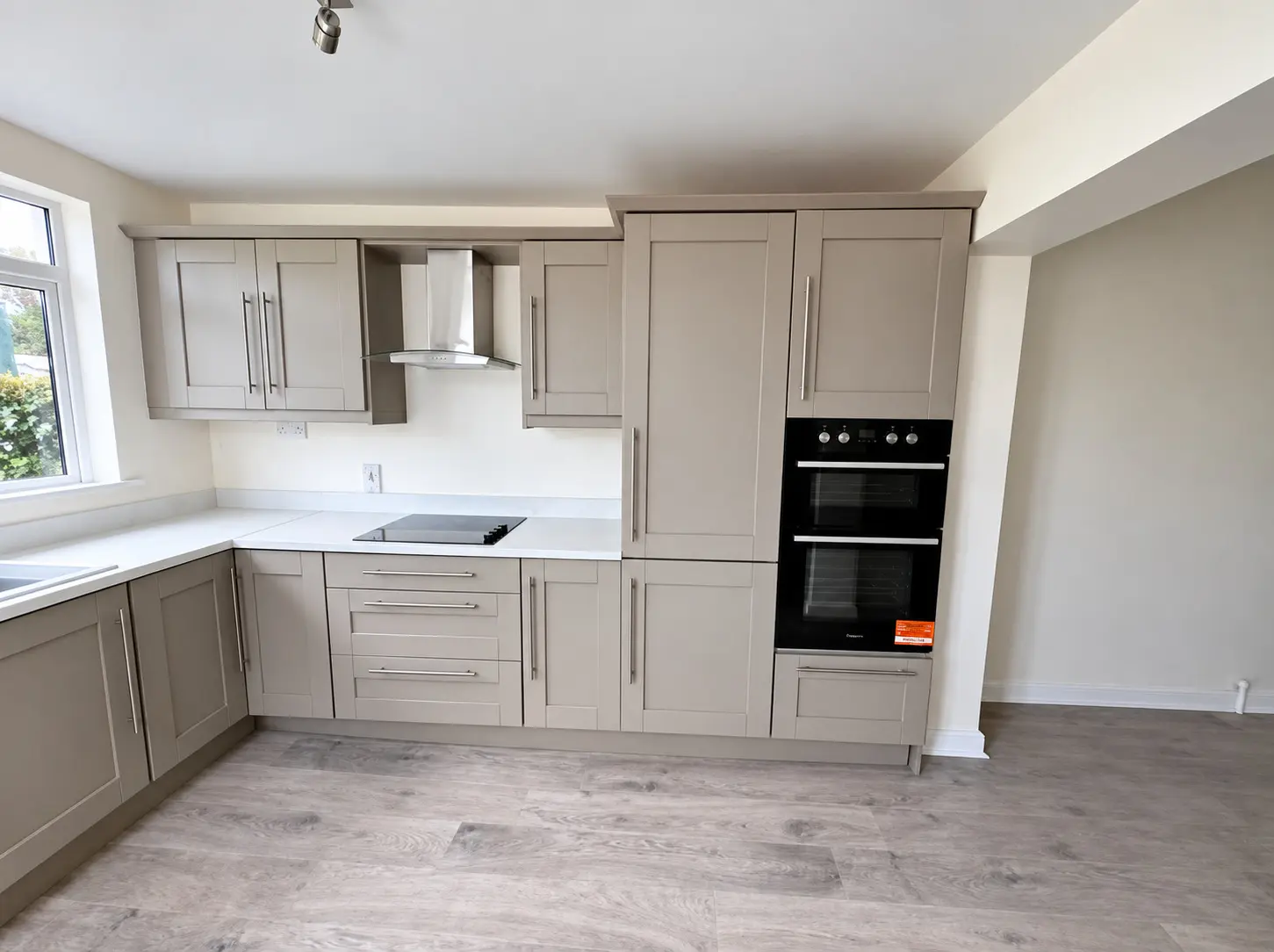 Grey kitchen cabinetry