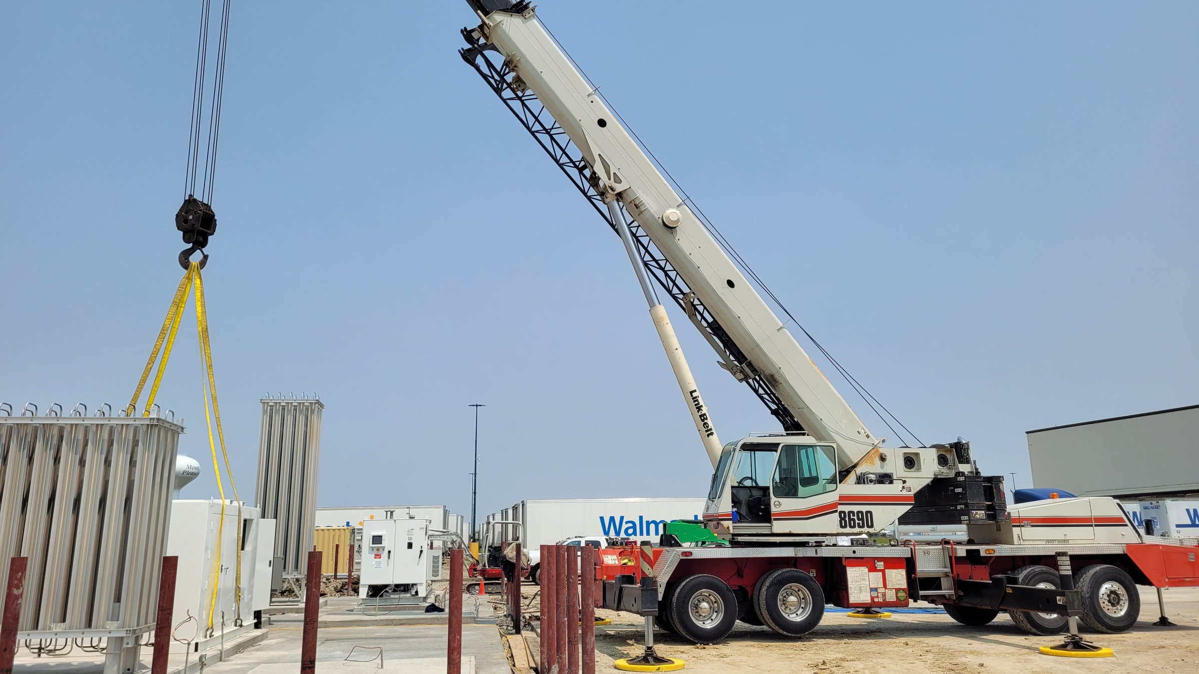 Rooftop HVAC unit lift