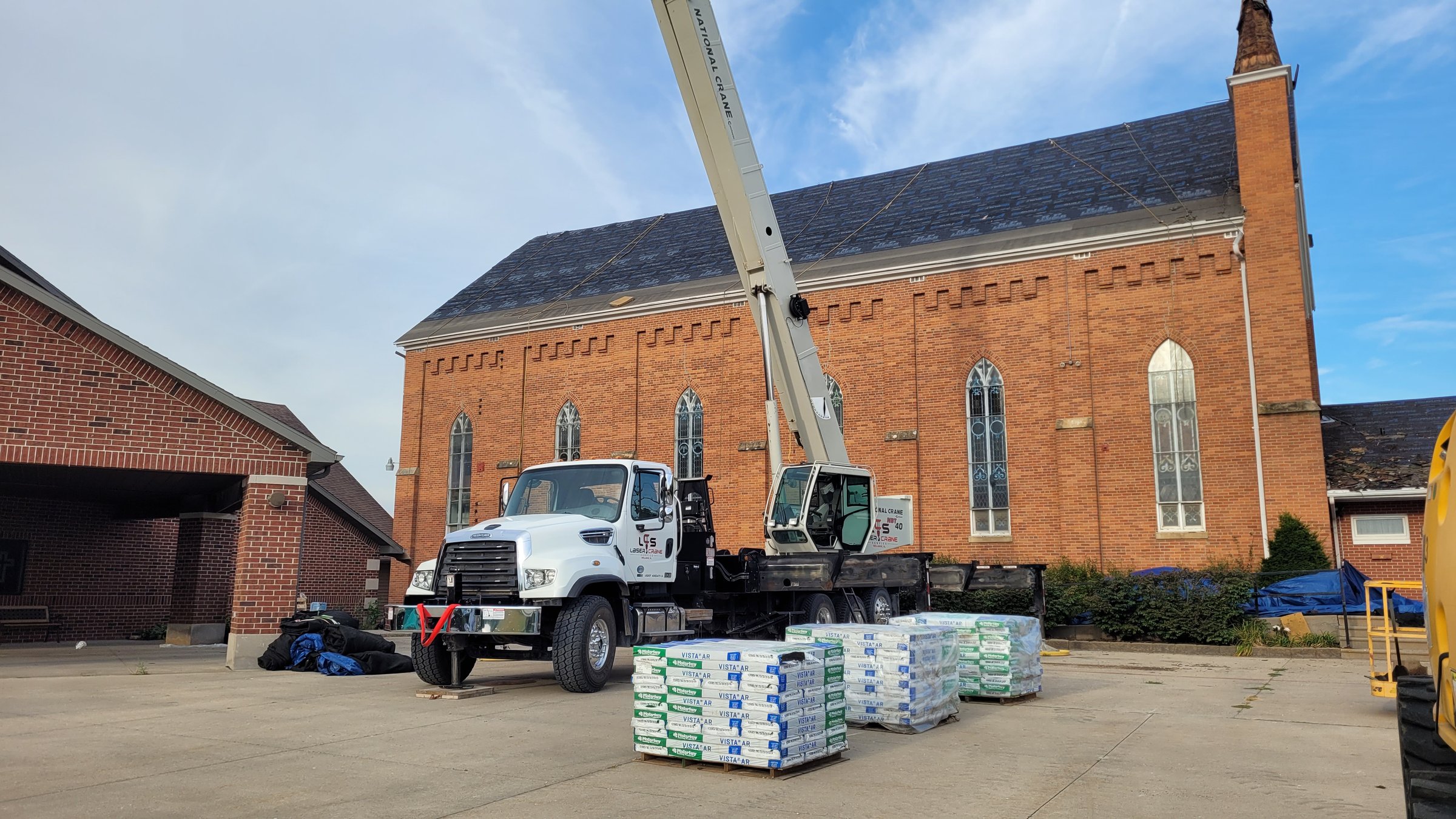County courthouse crane work