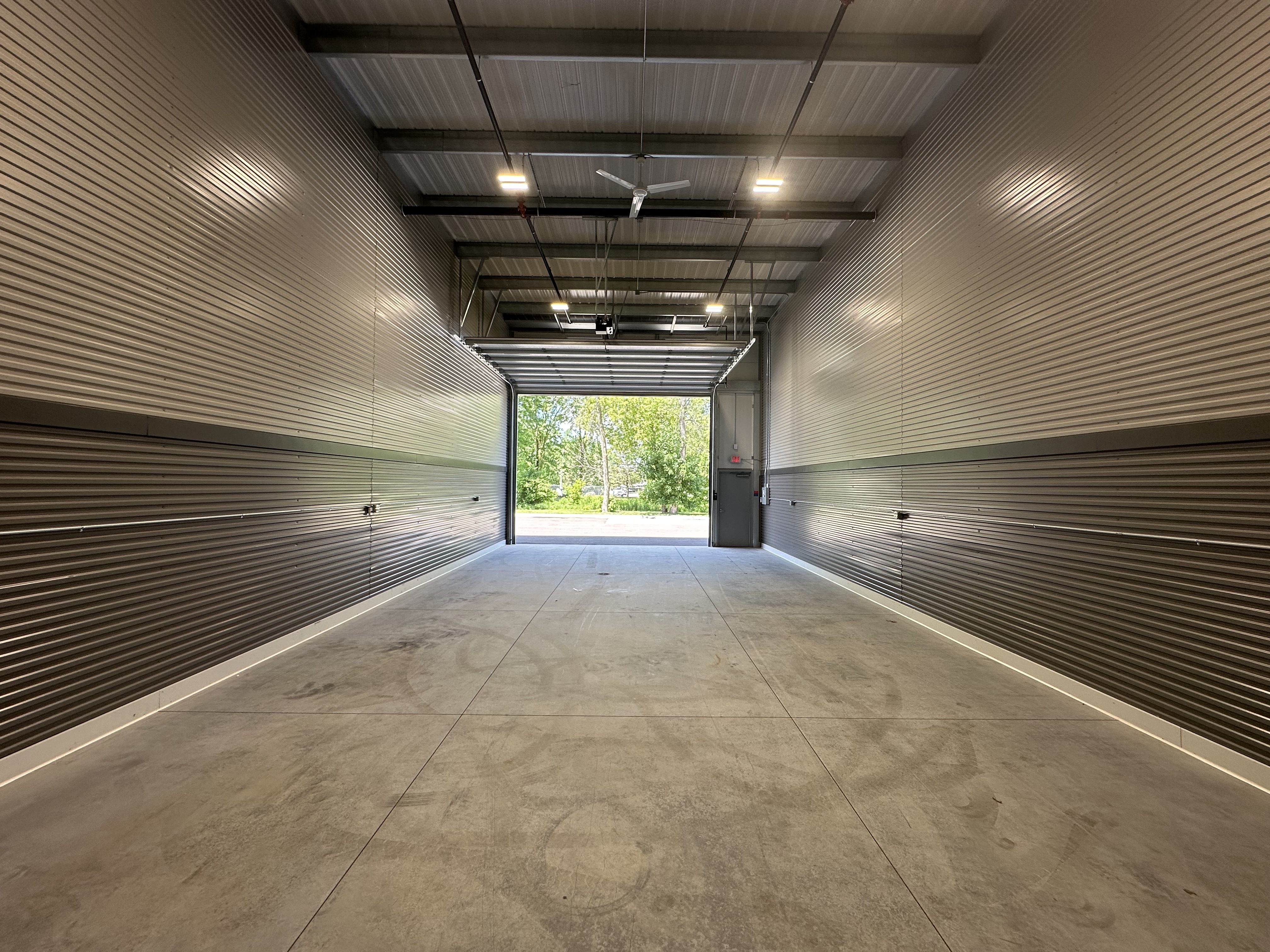 Standard 24x50 Prior Lake interior facing overhead door