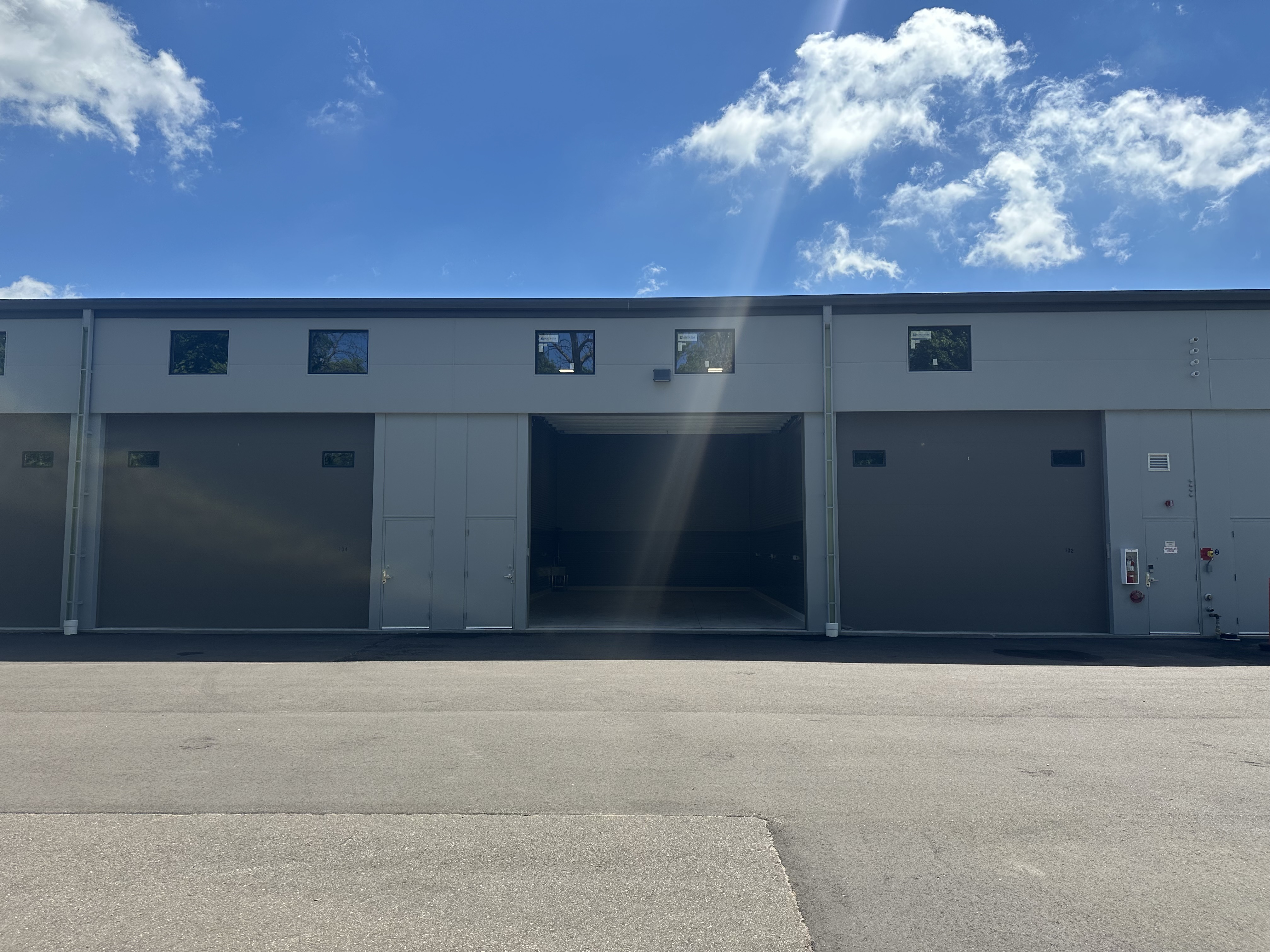 Standard 24x50 Prior Lake exterior with door open