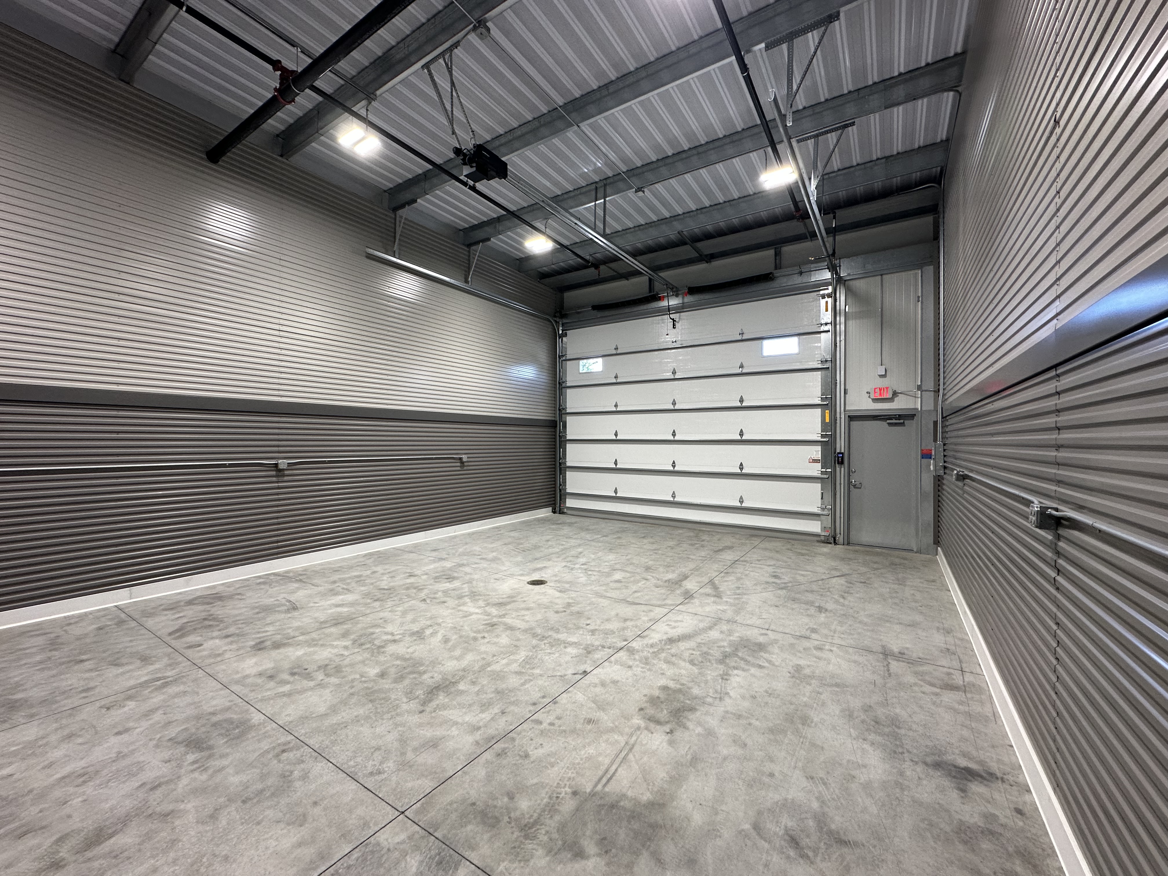 Standard 24x40 Prior Lake interior facing overhead door