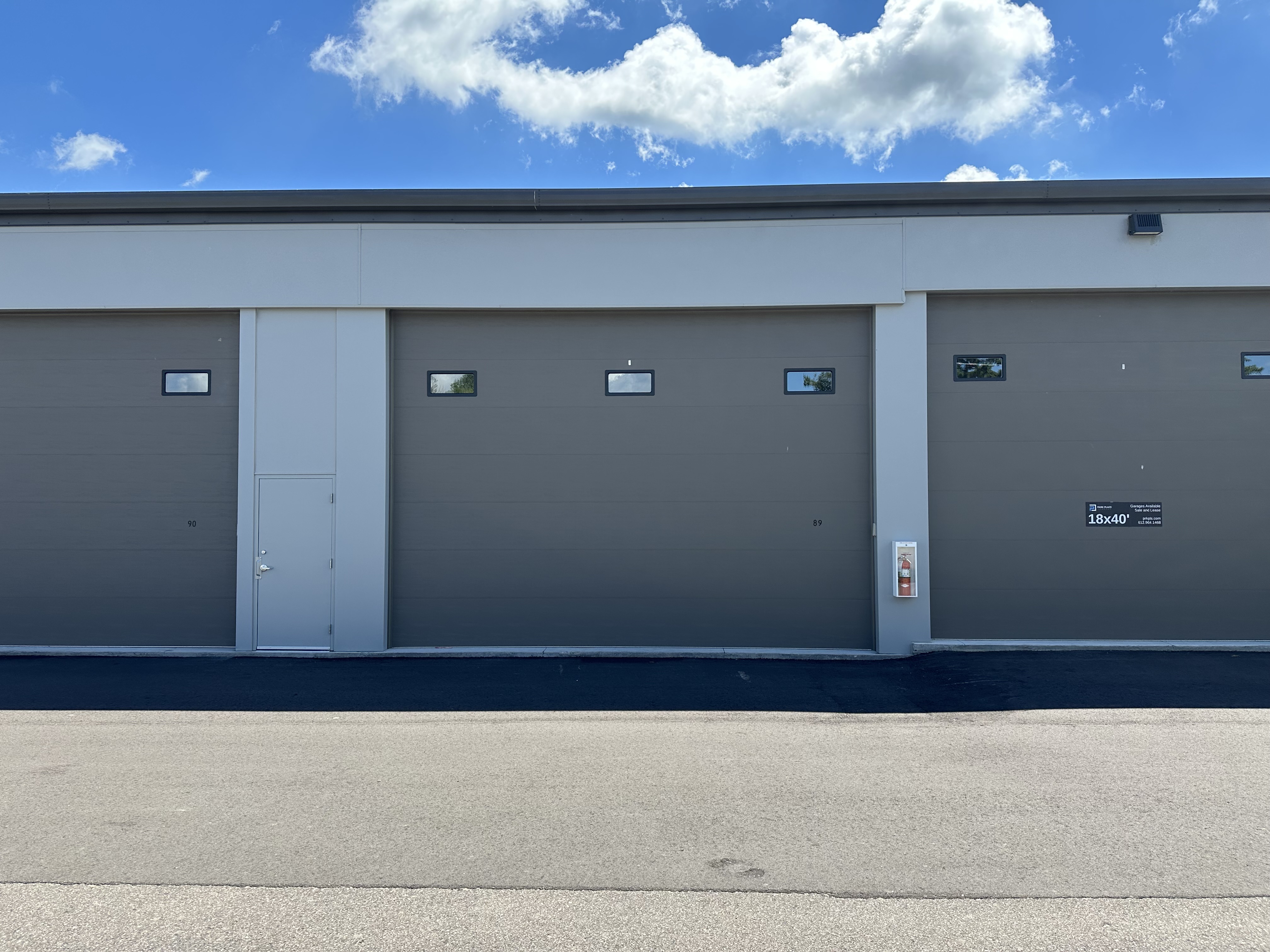Standard 24x40 Prior Lake exterior with door closed