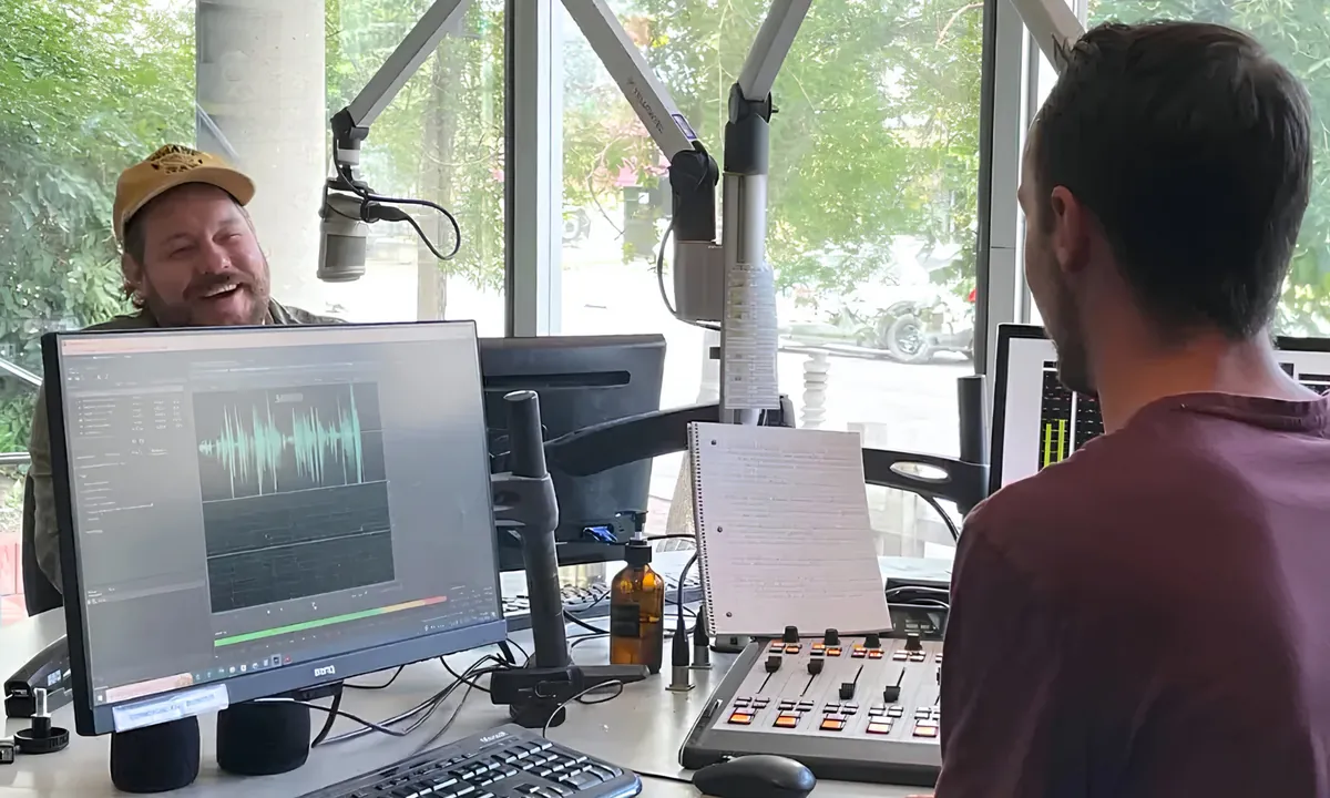 X92.9 hosts