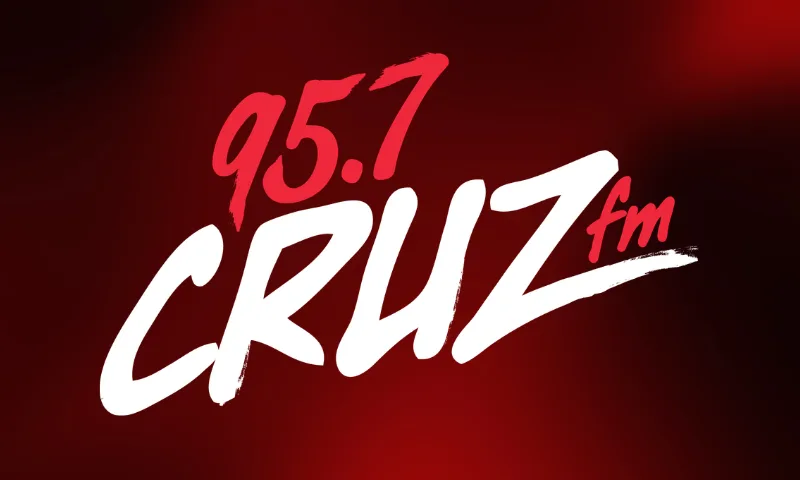 95.7 Cruz FM logo