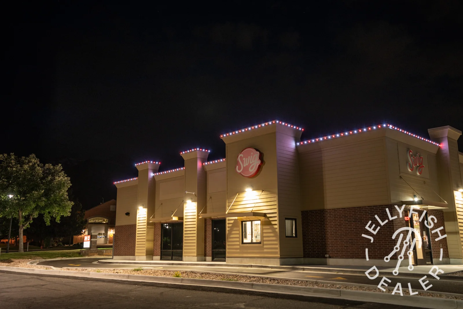 Exterior lighting on a commercial property.