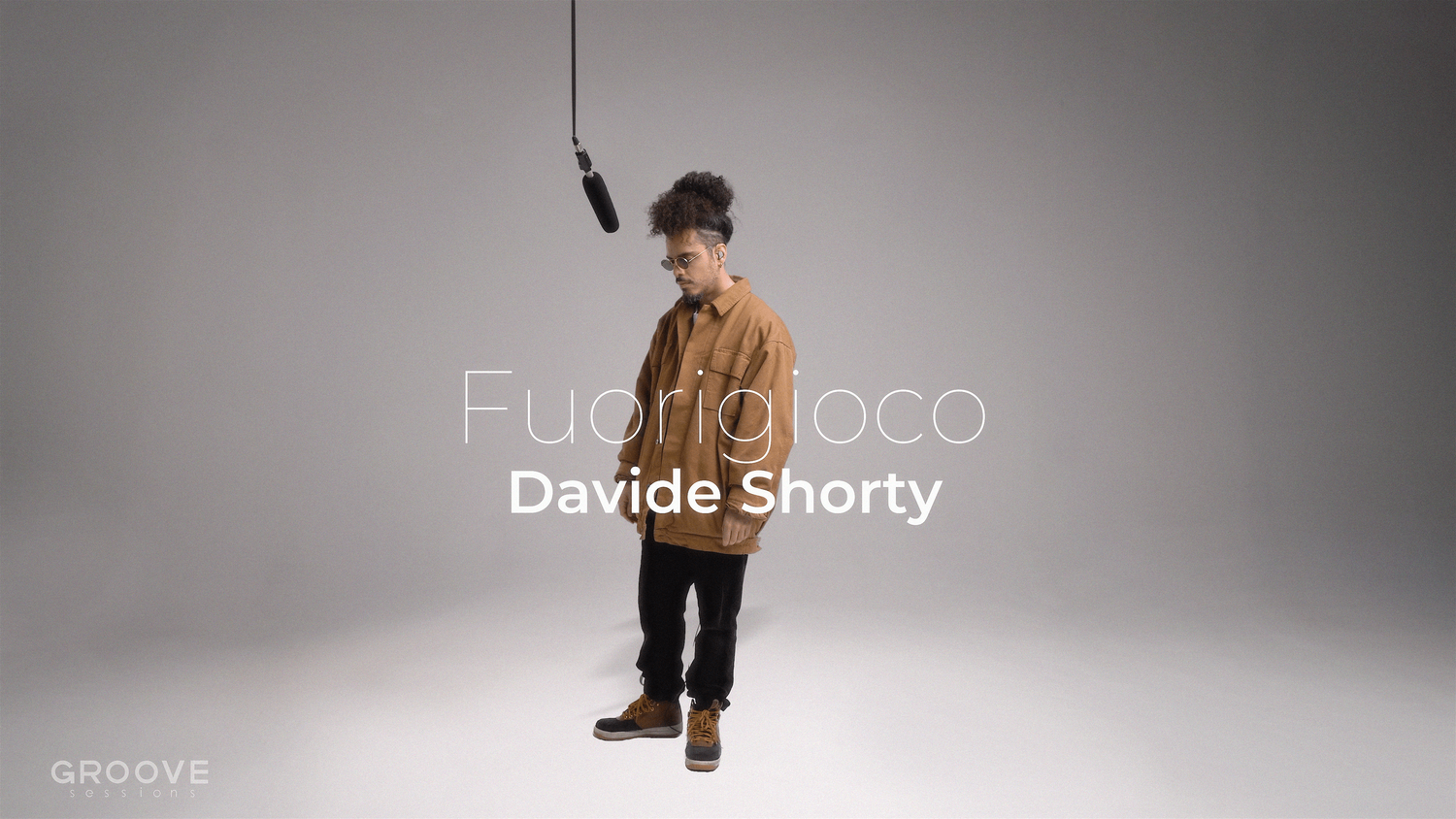 Davide Shorty performing Fuorigioco live on GROOVE Sessions, video still 1