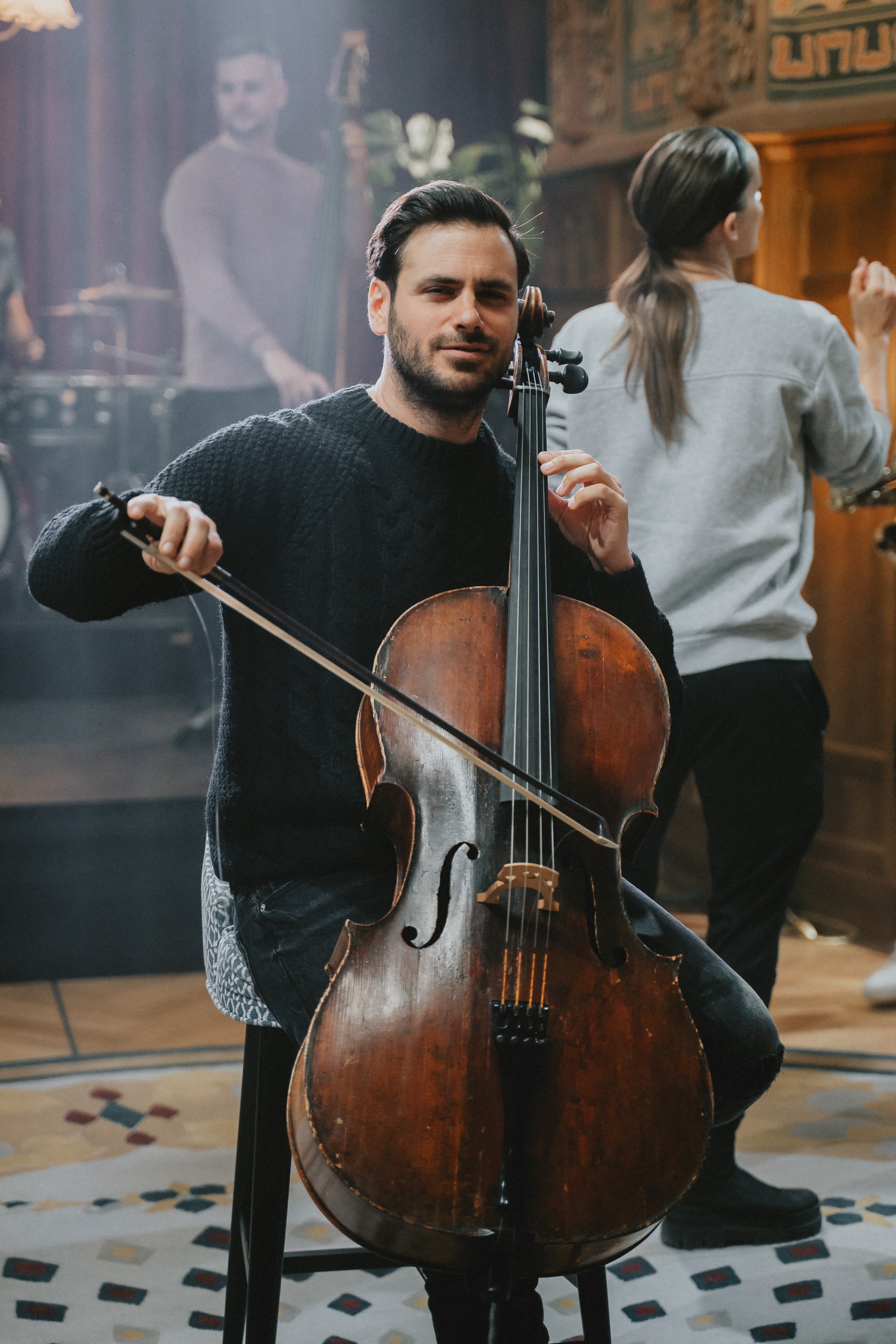HAUSER
