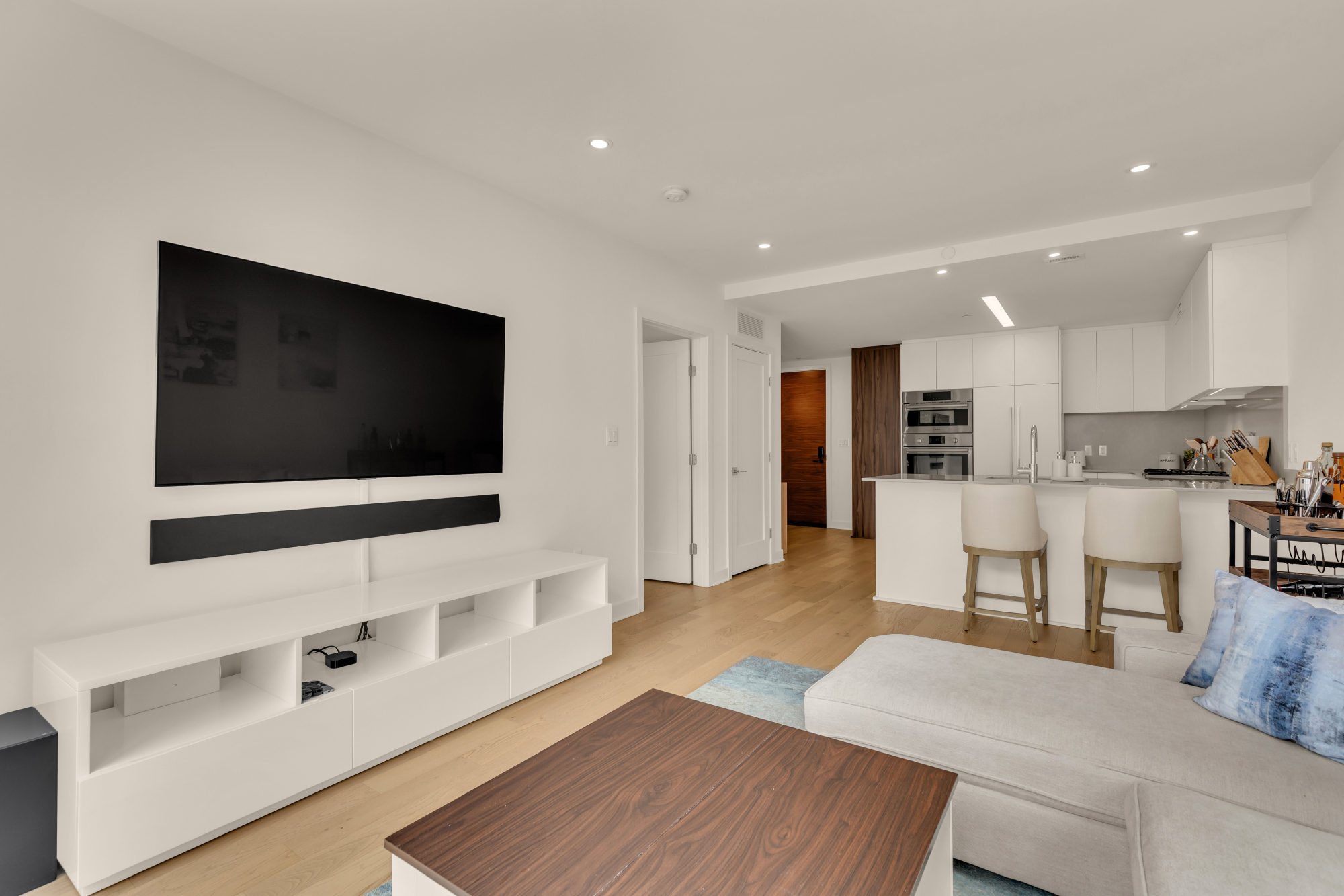 Living room with TV at Kennedy on L #1105