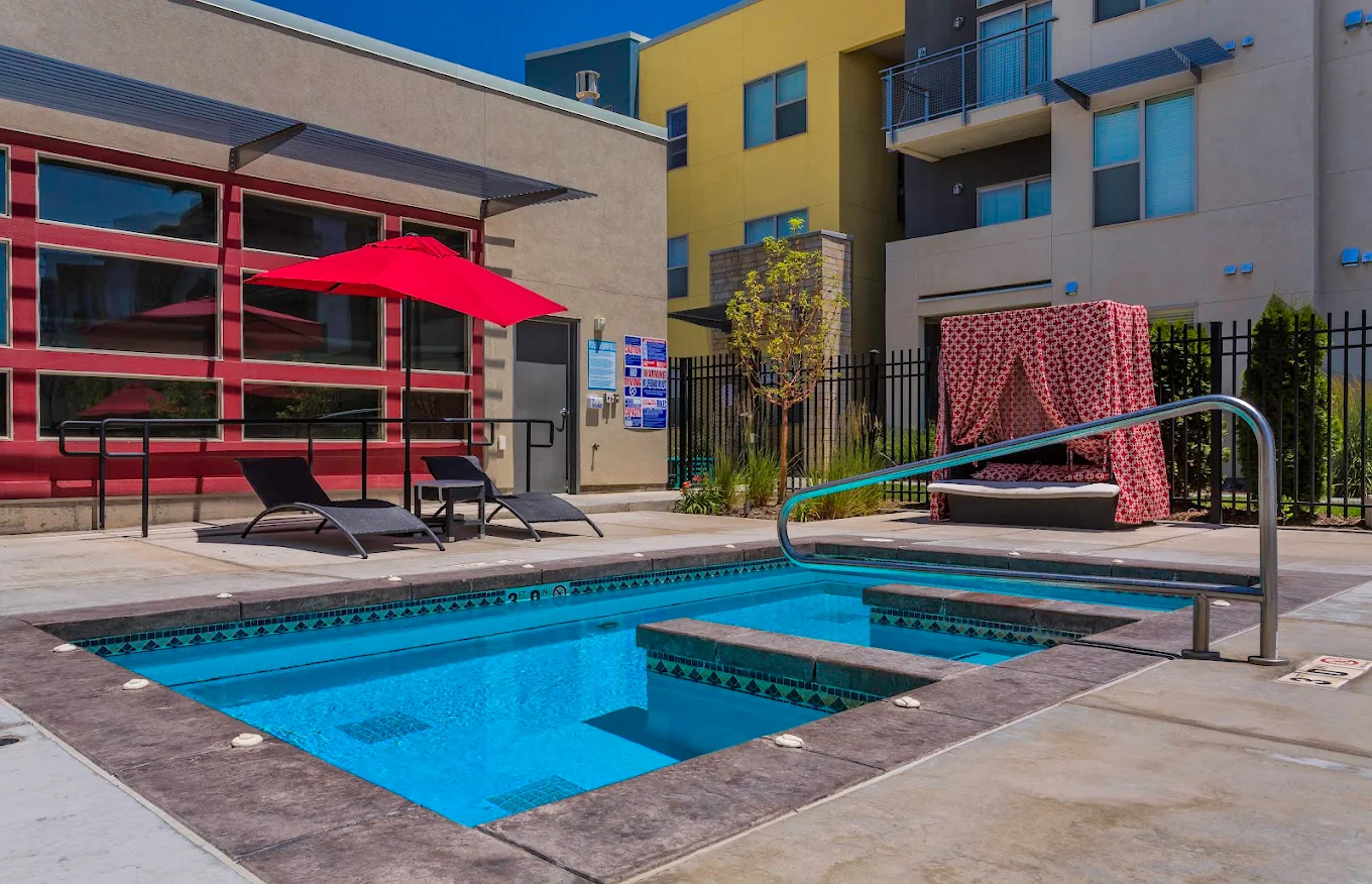 Eaglewood Apartments