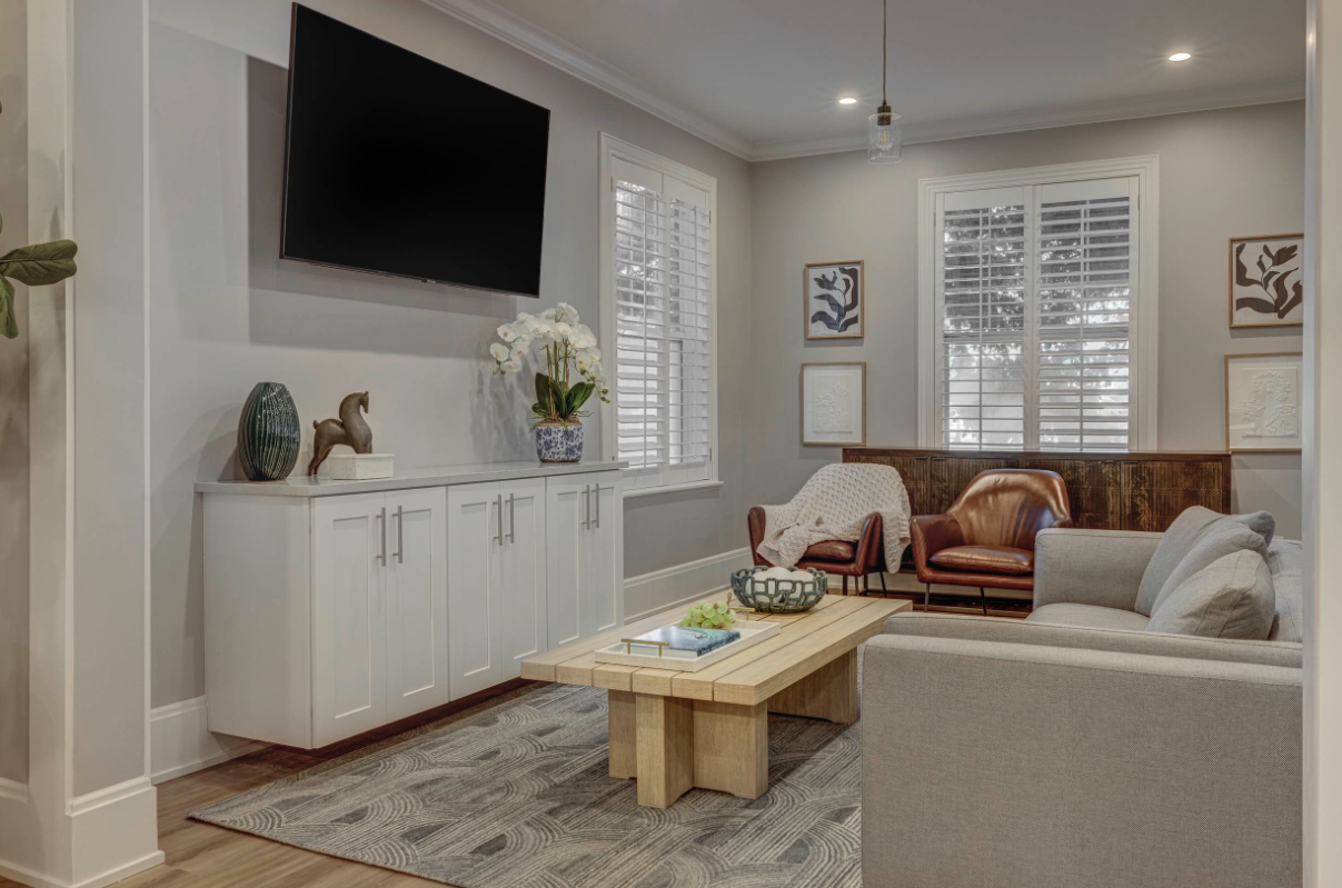 River Oaks Apartments