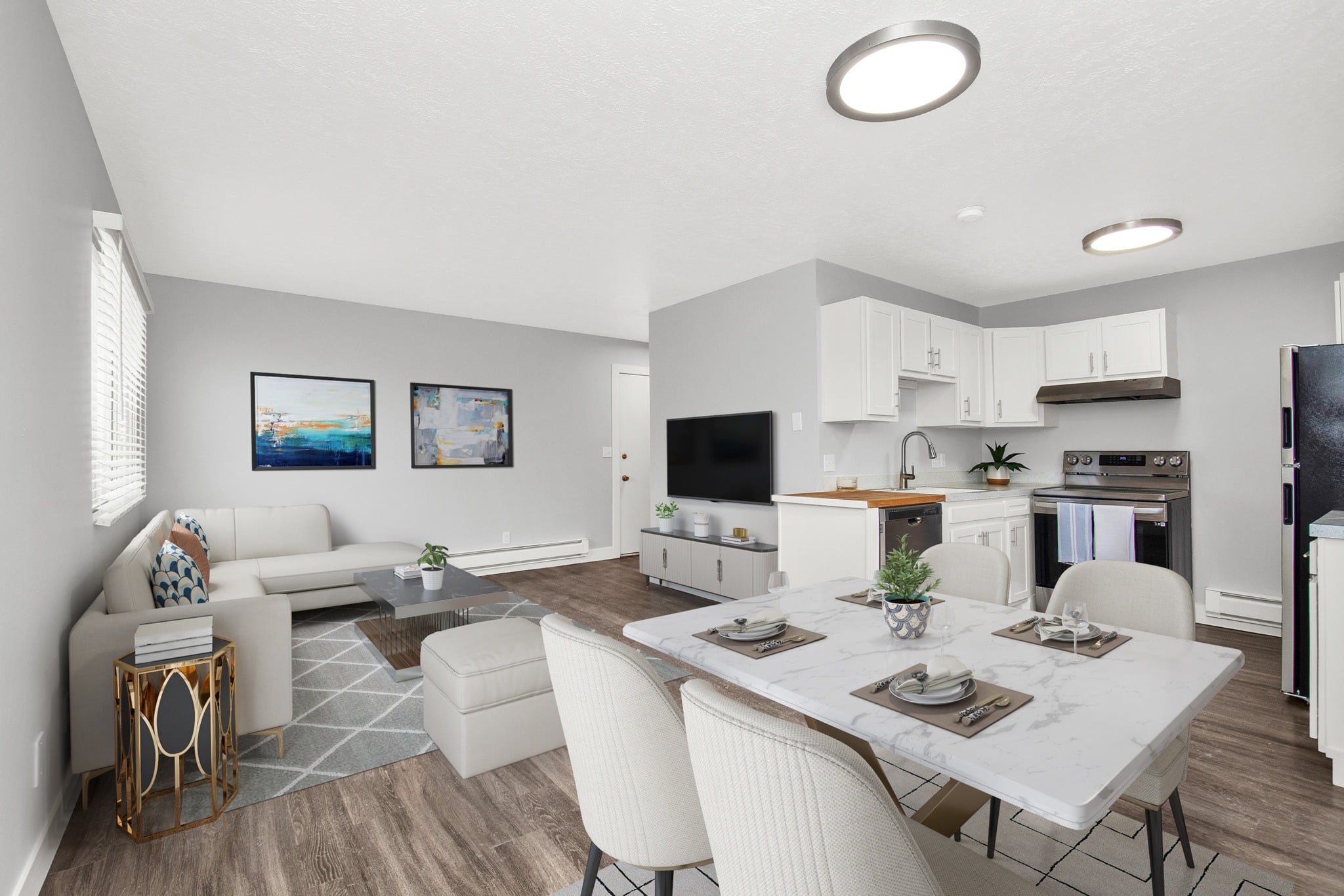 Ivy Apartments, Roy