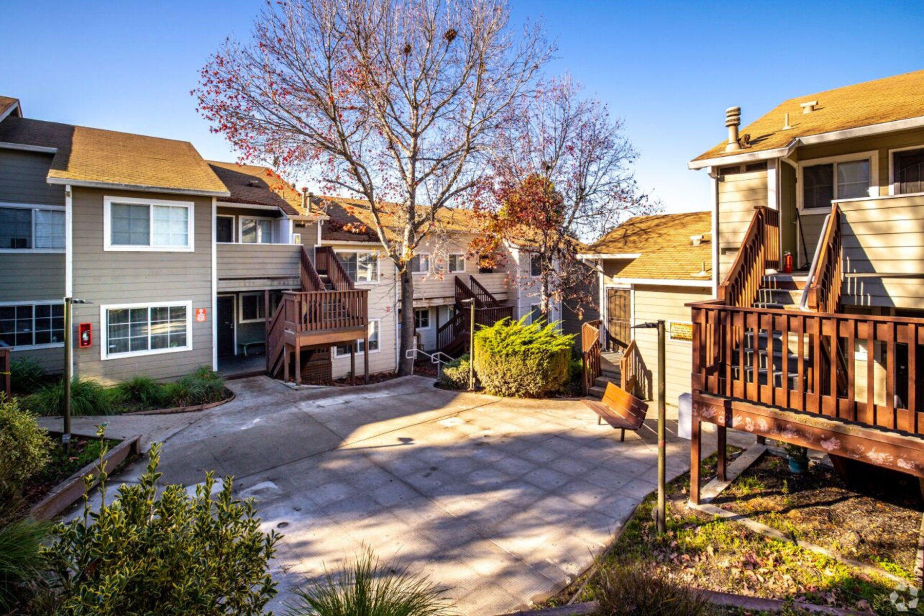 Granite Pointe Apartments, Oakland