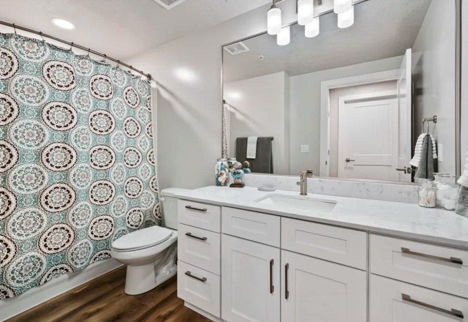 Colonial Court: Renovated unit bathroom with new vanity and fixtures