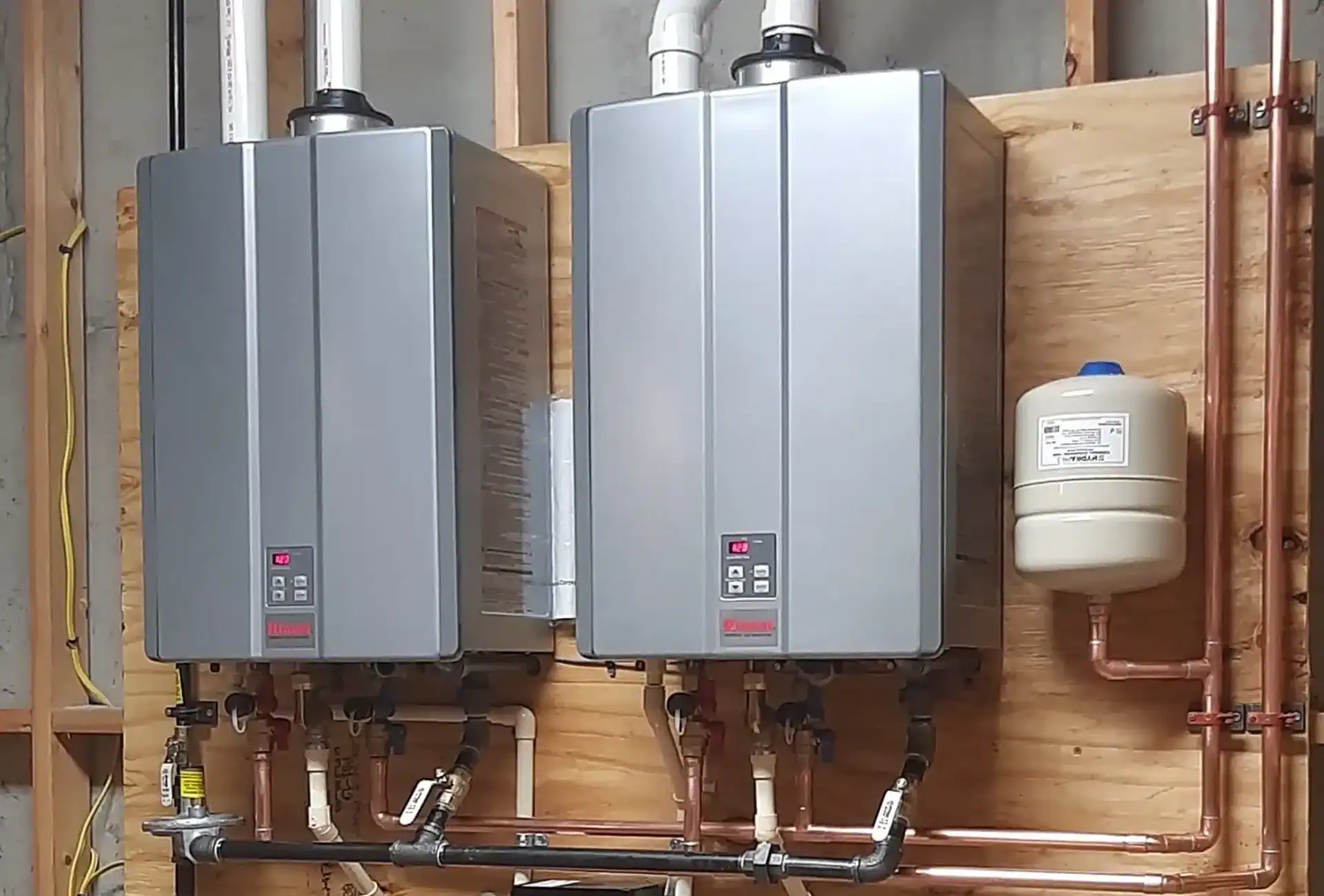 Tankless-Water-Heater-System