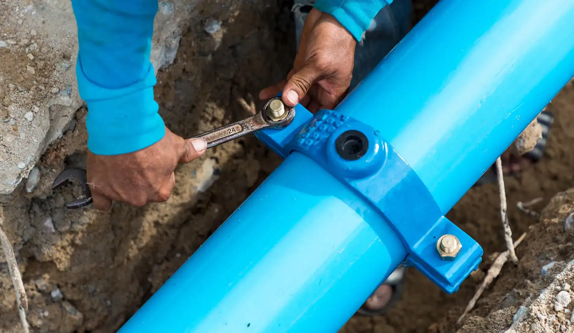 Expert-Plumber-Sewer-Pipe-Replacement