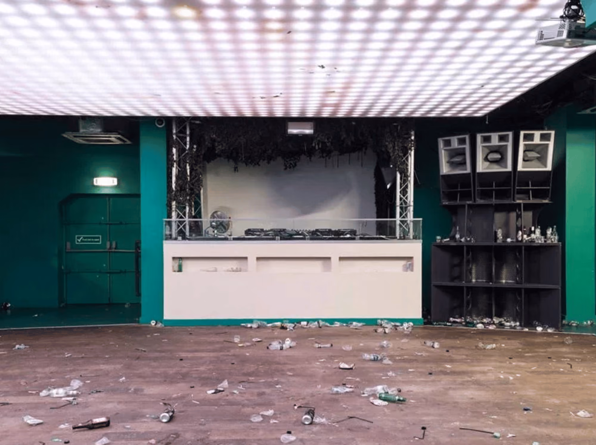 Mint Club Closure