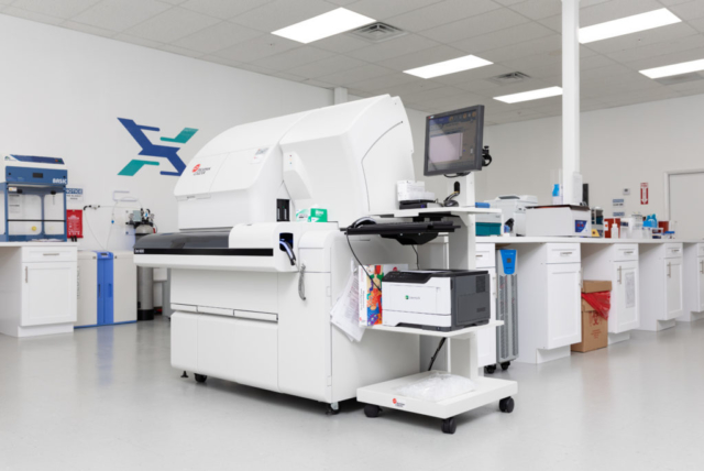 Immunoassay analyzer with integrated result printing