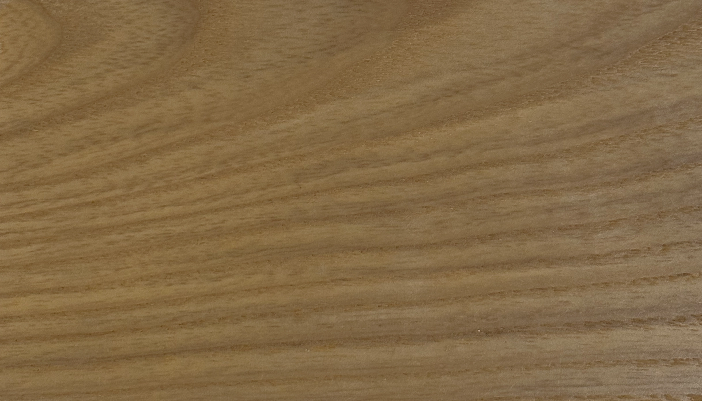 Honey finish on ash wood by Amorph Studio