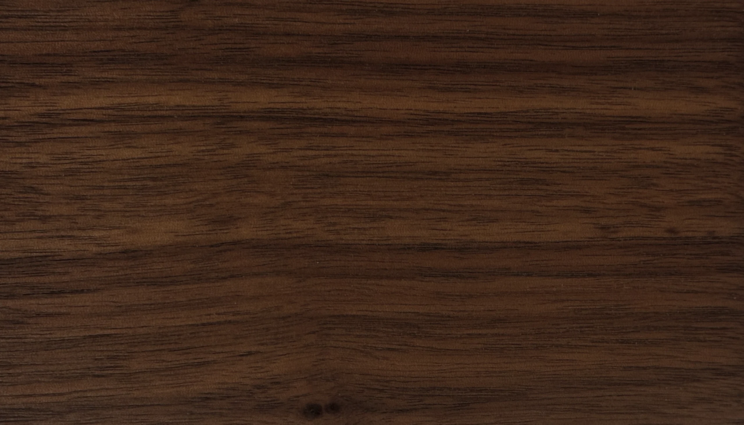 Natural finish on solid walnut by Amorph Studio