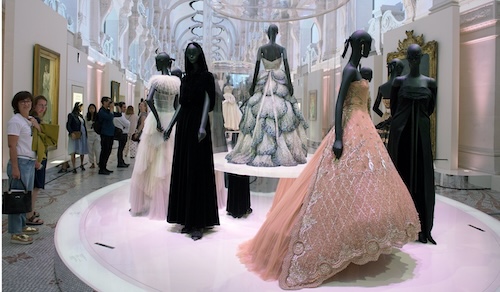 The man who redefined elegance: Christian Dior's story from Nerdish App