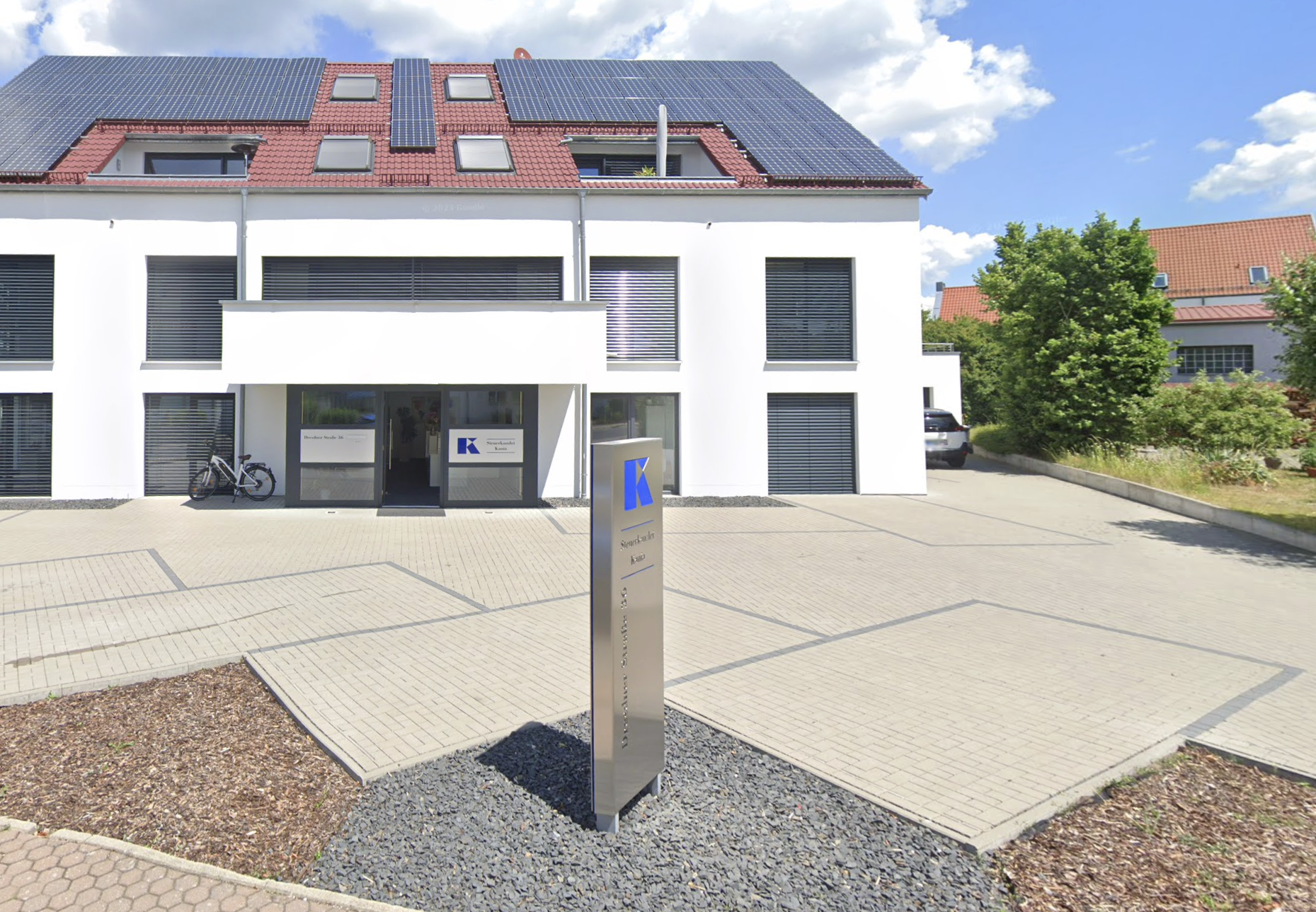 Kanzleigebäude der Steuerkanzlei KANIA in der Dresdner Straße 36 in Neumarkt.