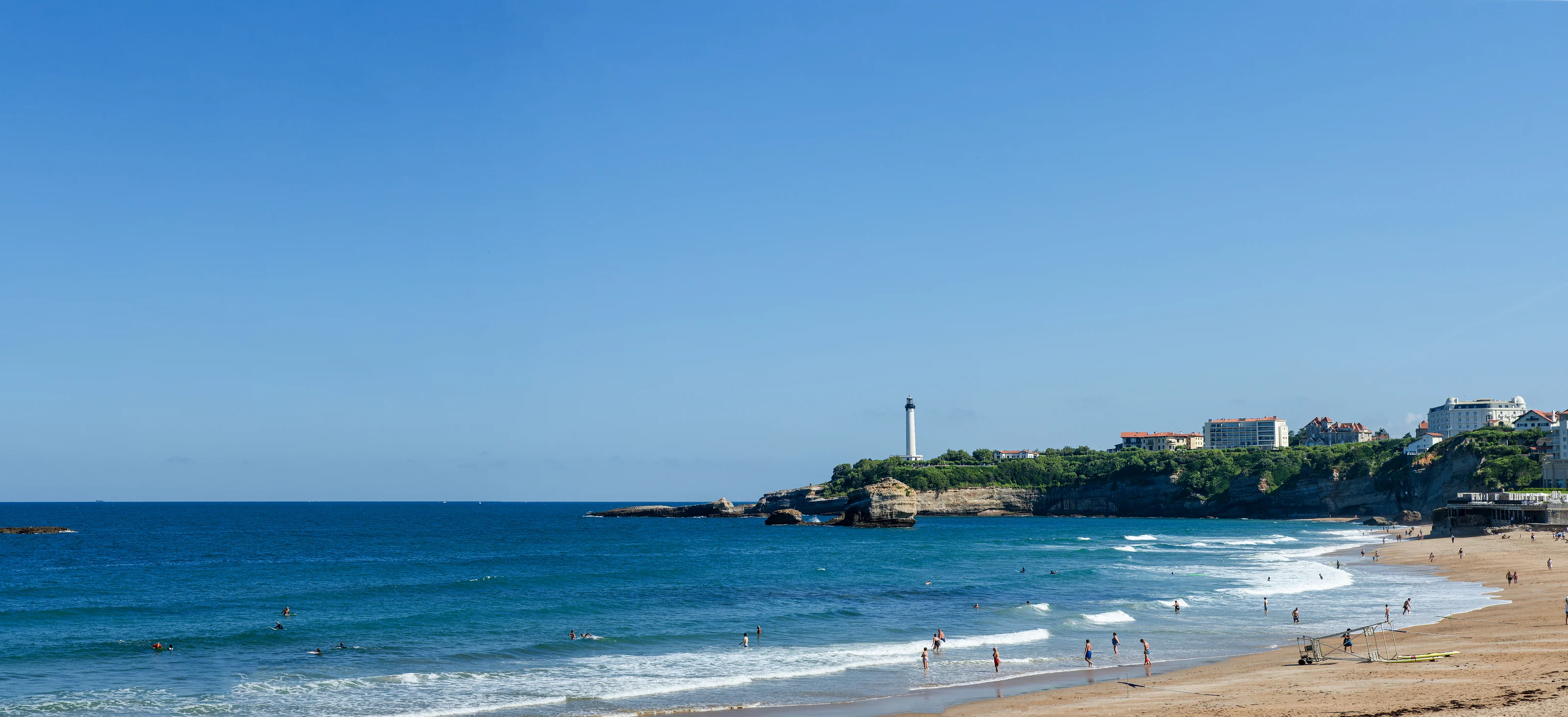 Grande Plage de Biarritz et le phare