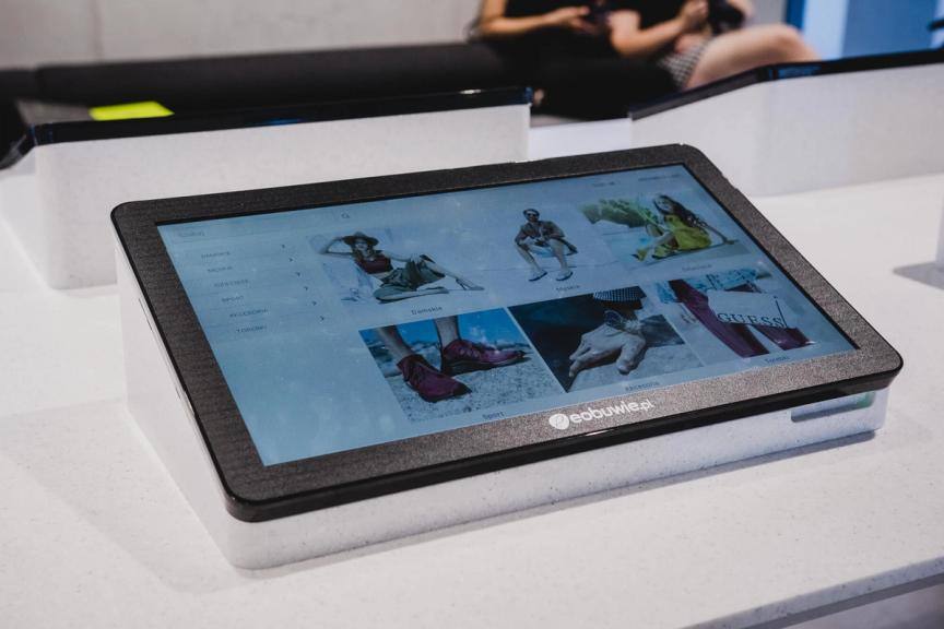 Eobuwie tablet close look
