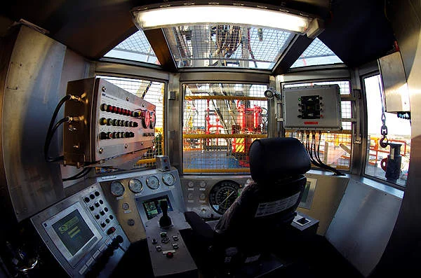 Driller's cabin fitted with Acura panel computers