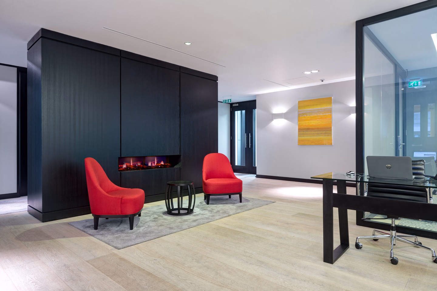 A serviced and managed office project in the Bank area of the City of London, designed to improve shared workplace experience and presentation.