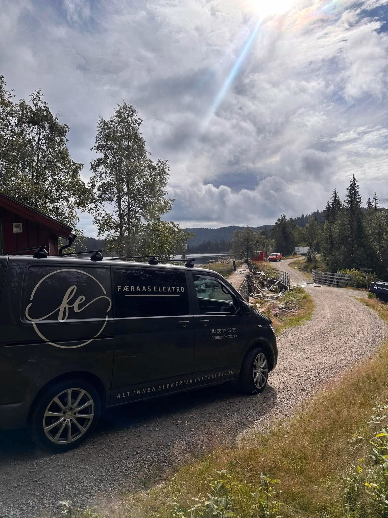 Elektroarbeid ved Svanstul dam for Løvenskiold-Fossum