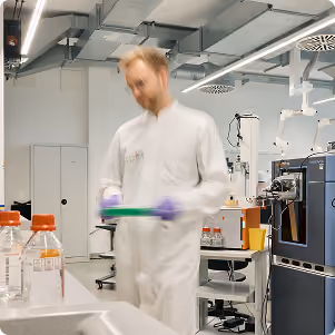 Scientist working in the lab