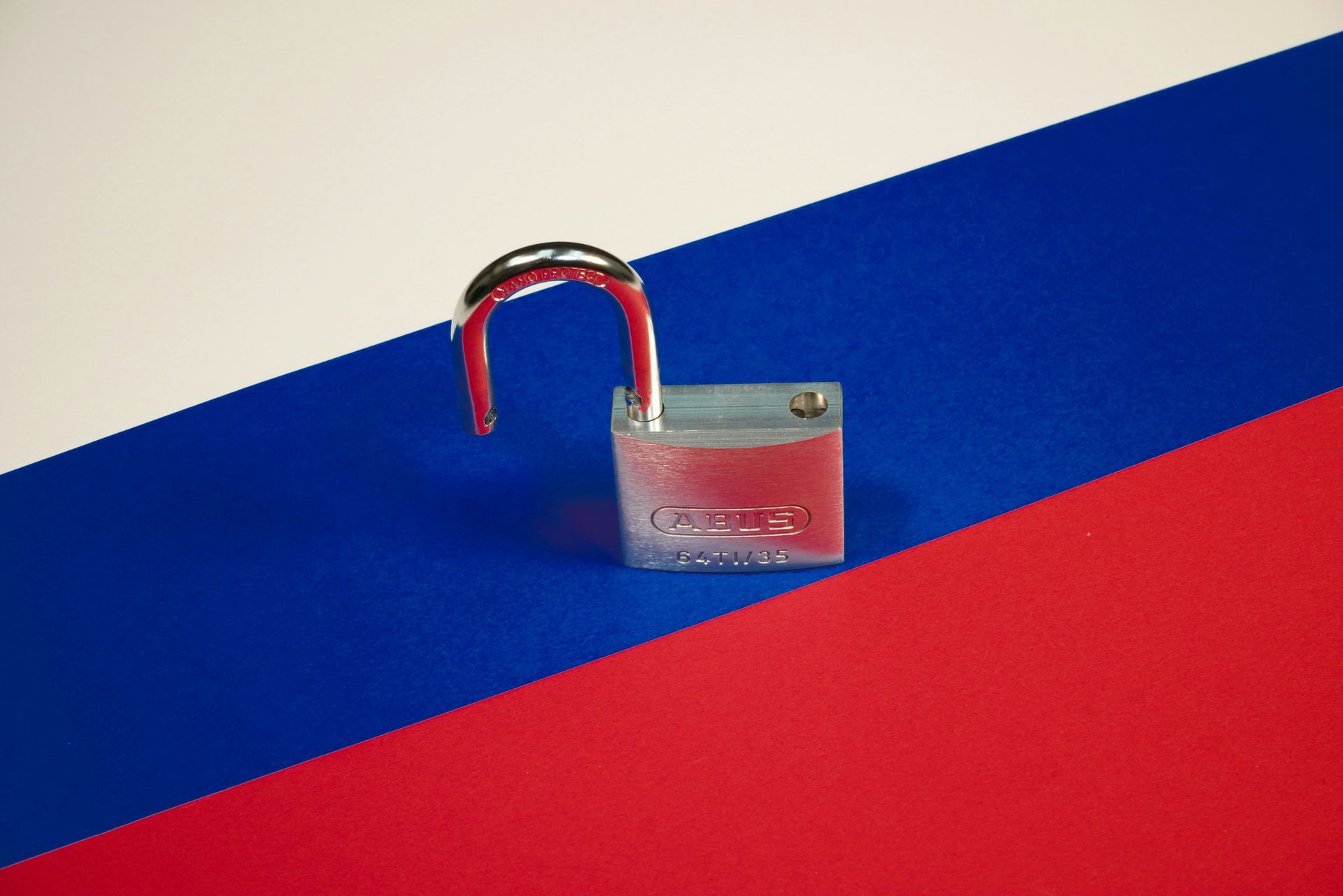 How Russian companies circumvent sanctions through Turkey and the UAE