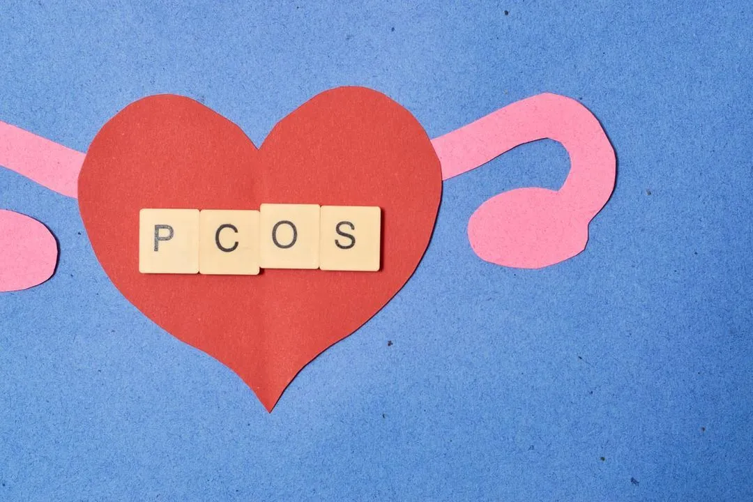 Educational illustration representing PCOS