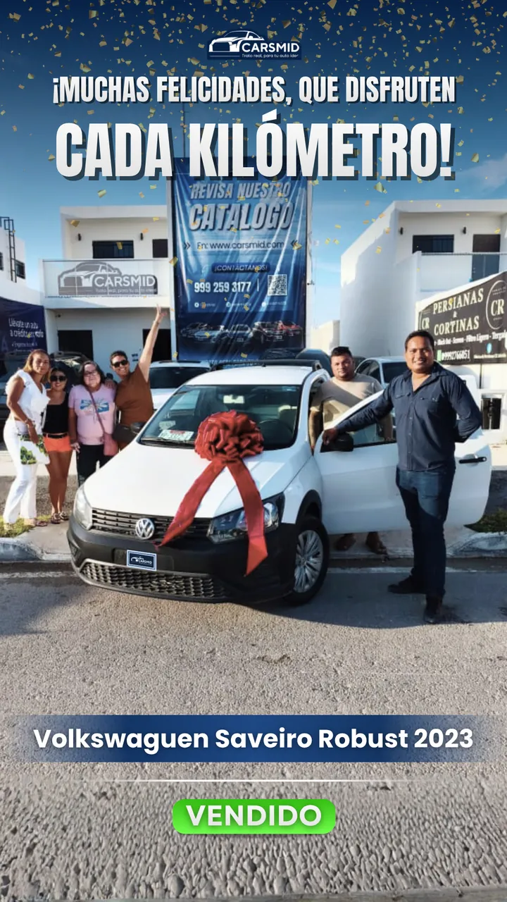Entrega de una Volkswagen Saveiro Robust 2023 a clientes de CARSMID