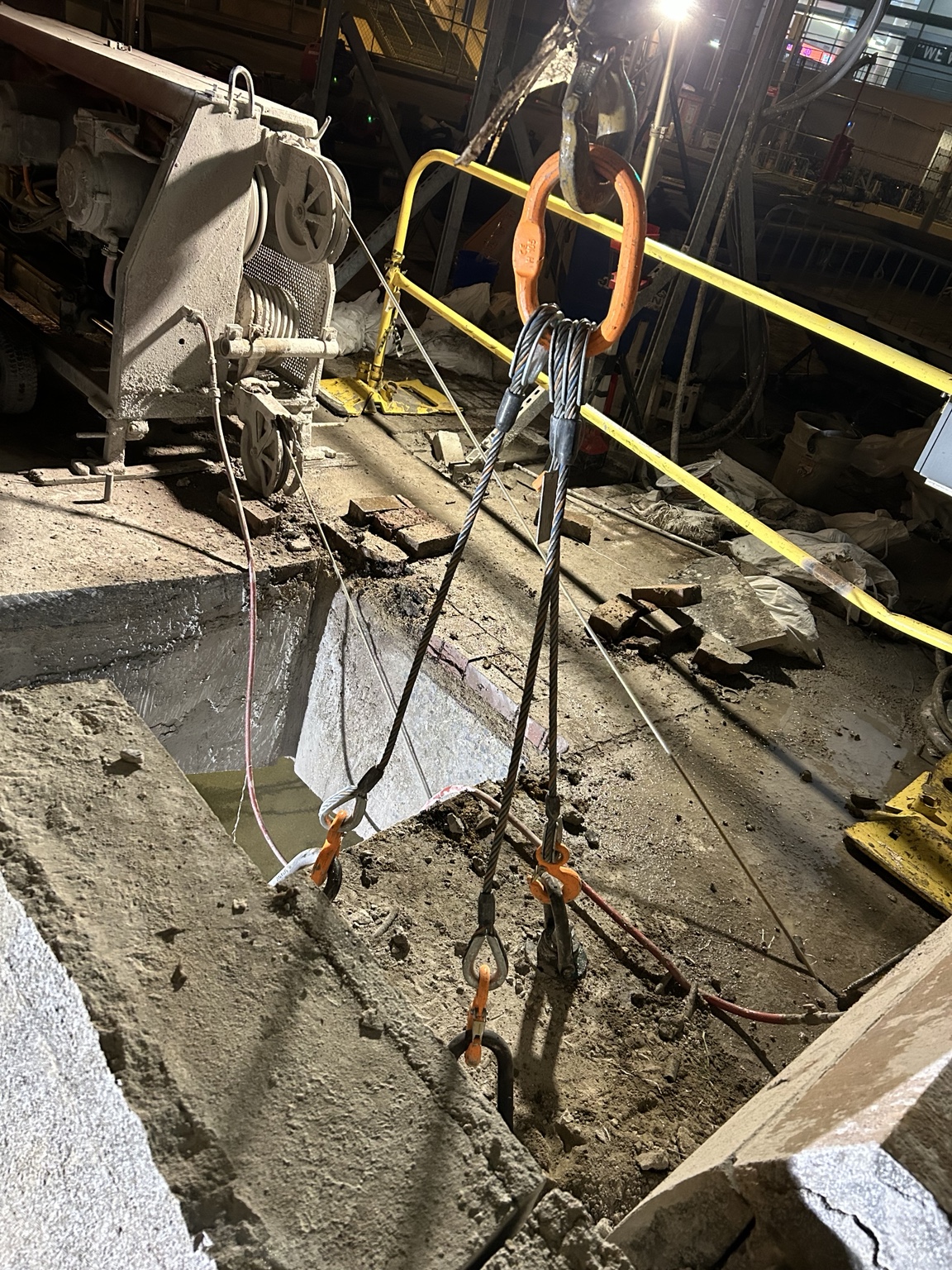 Structural demolition and engineered lifting