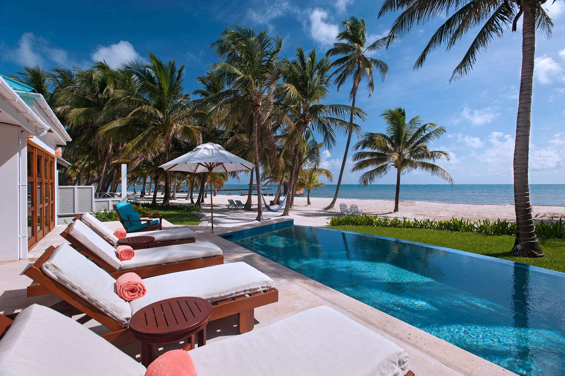 Casa Playa Blanca Victoria House Ambergris Caye Belize pool