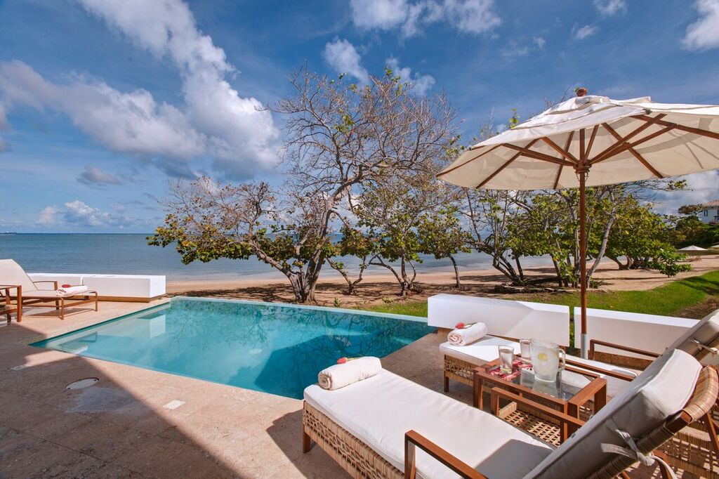 Las Verandas, Roatan plunge pool