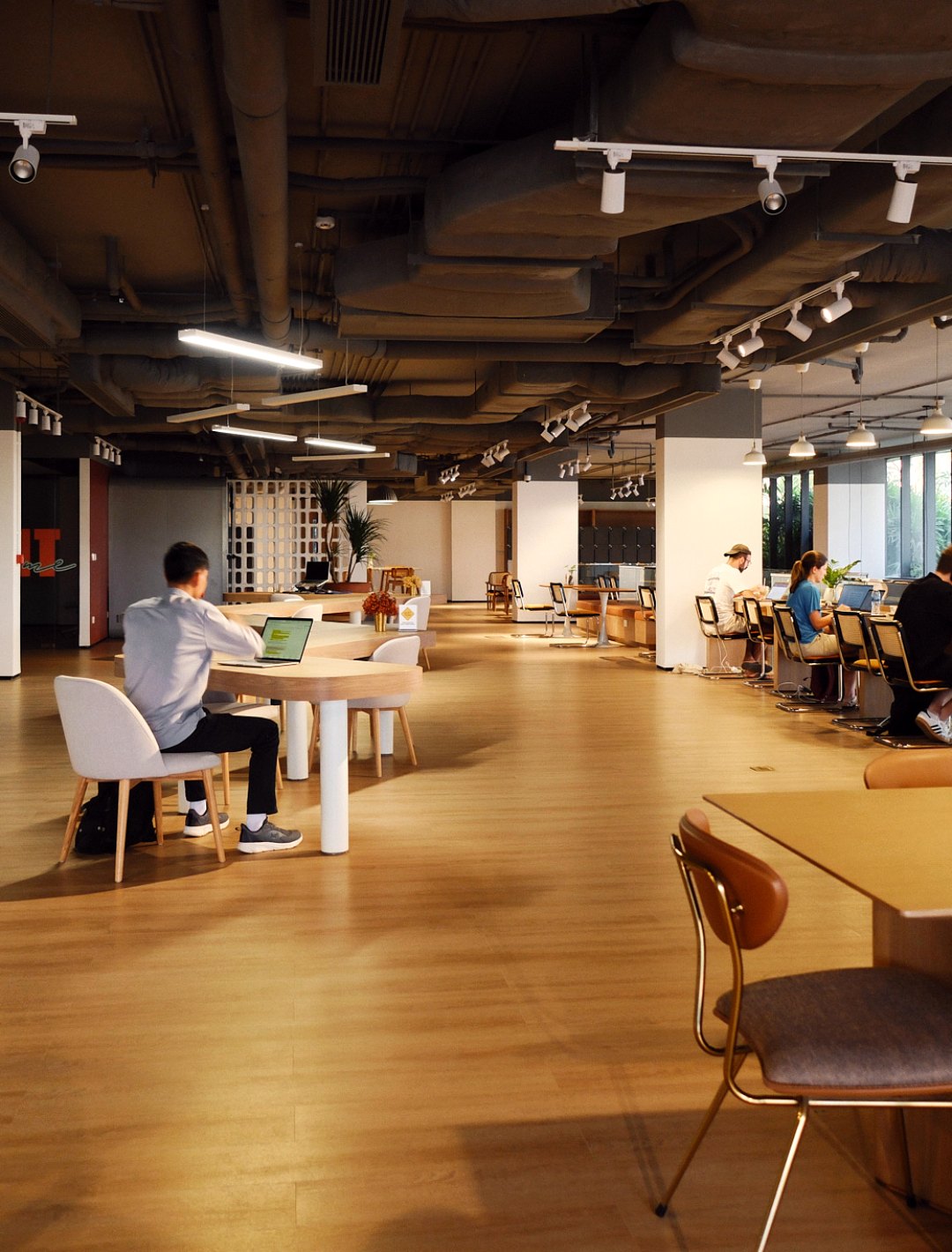 Lots of seating options to suit your style.