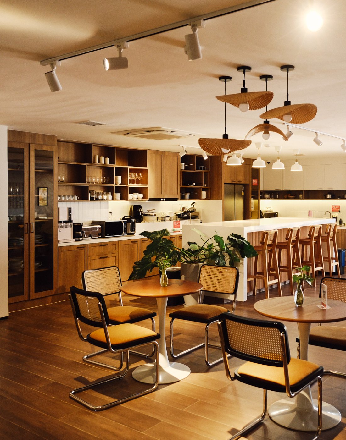 The shared kitchen and dining area at Commune Live