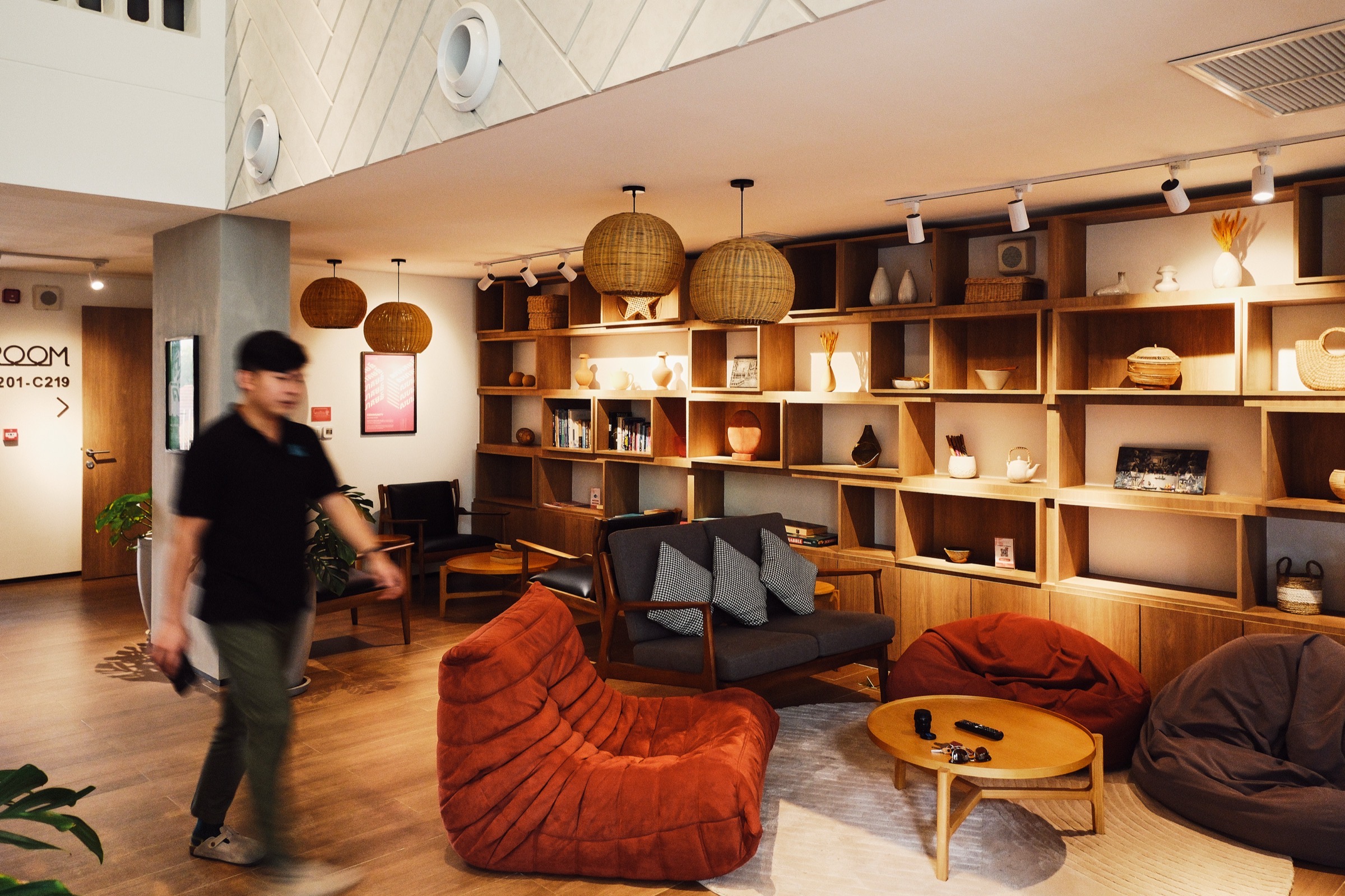 The living room at Commune Live