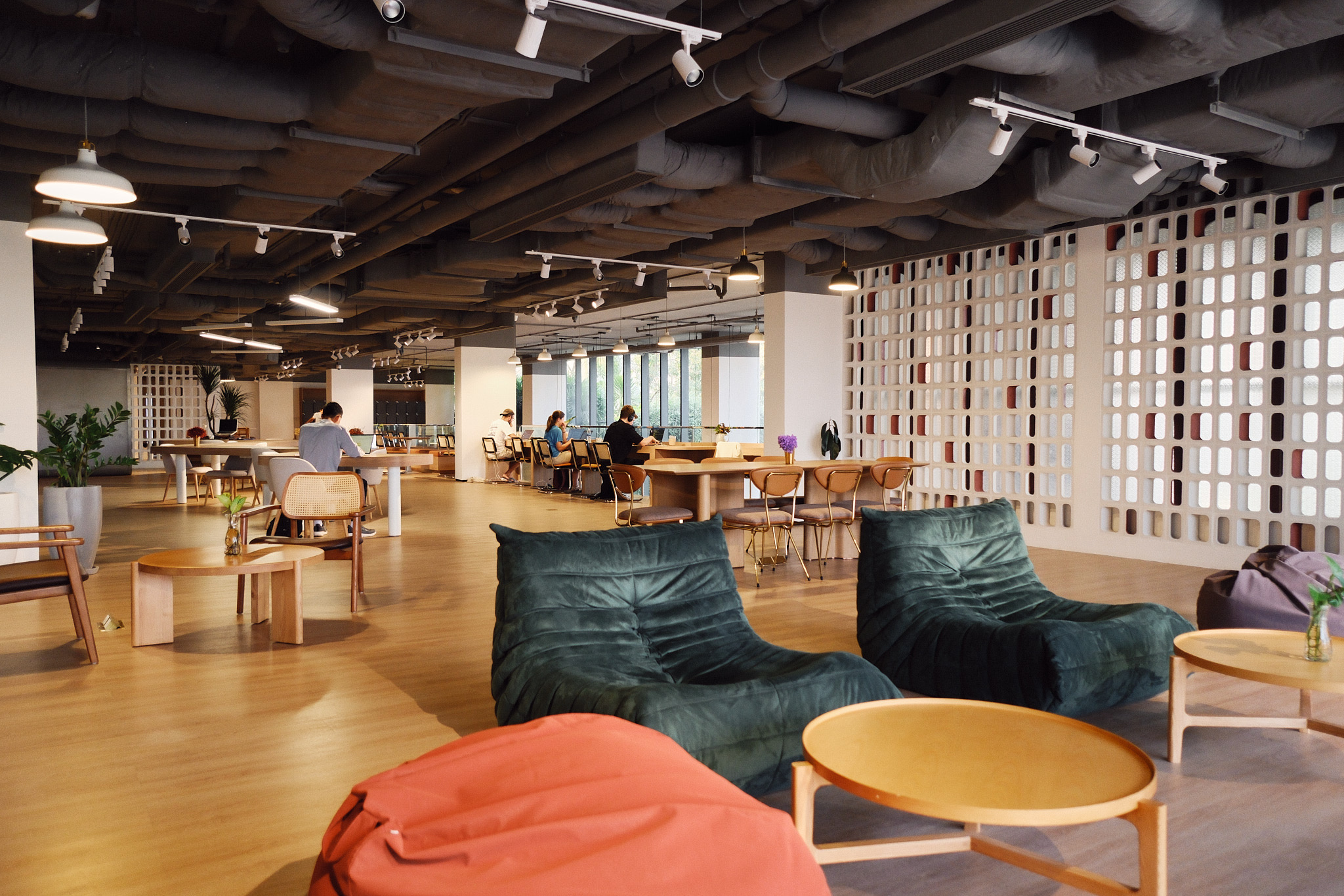 The tiered lecture hall at Commune Work