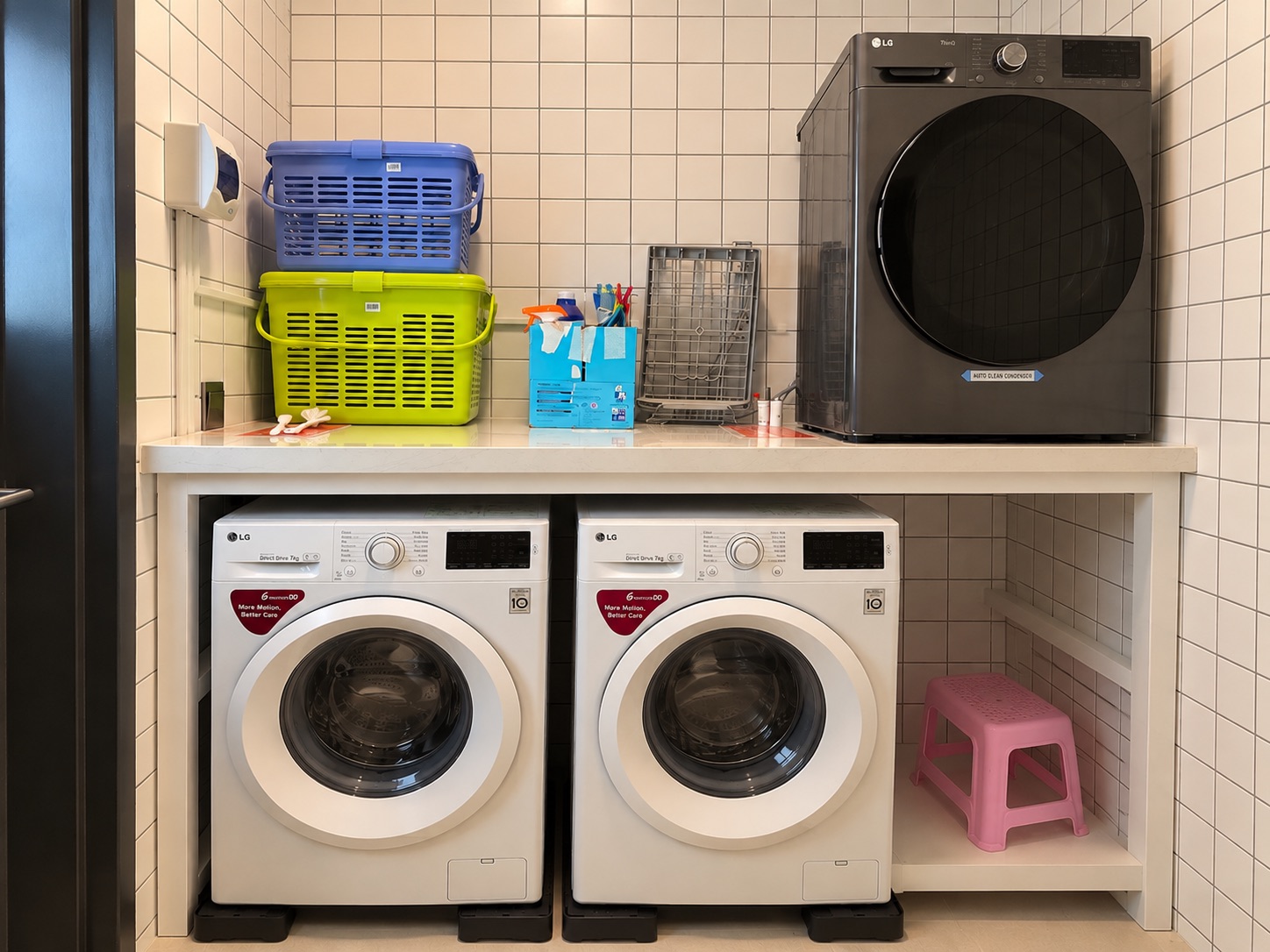 The on-site laundry room at Commune Live
