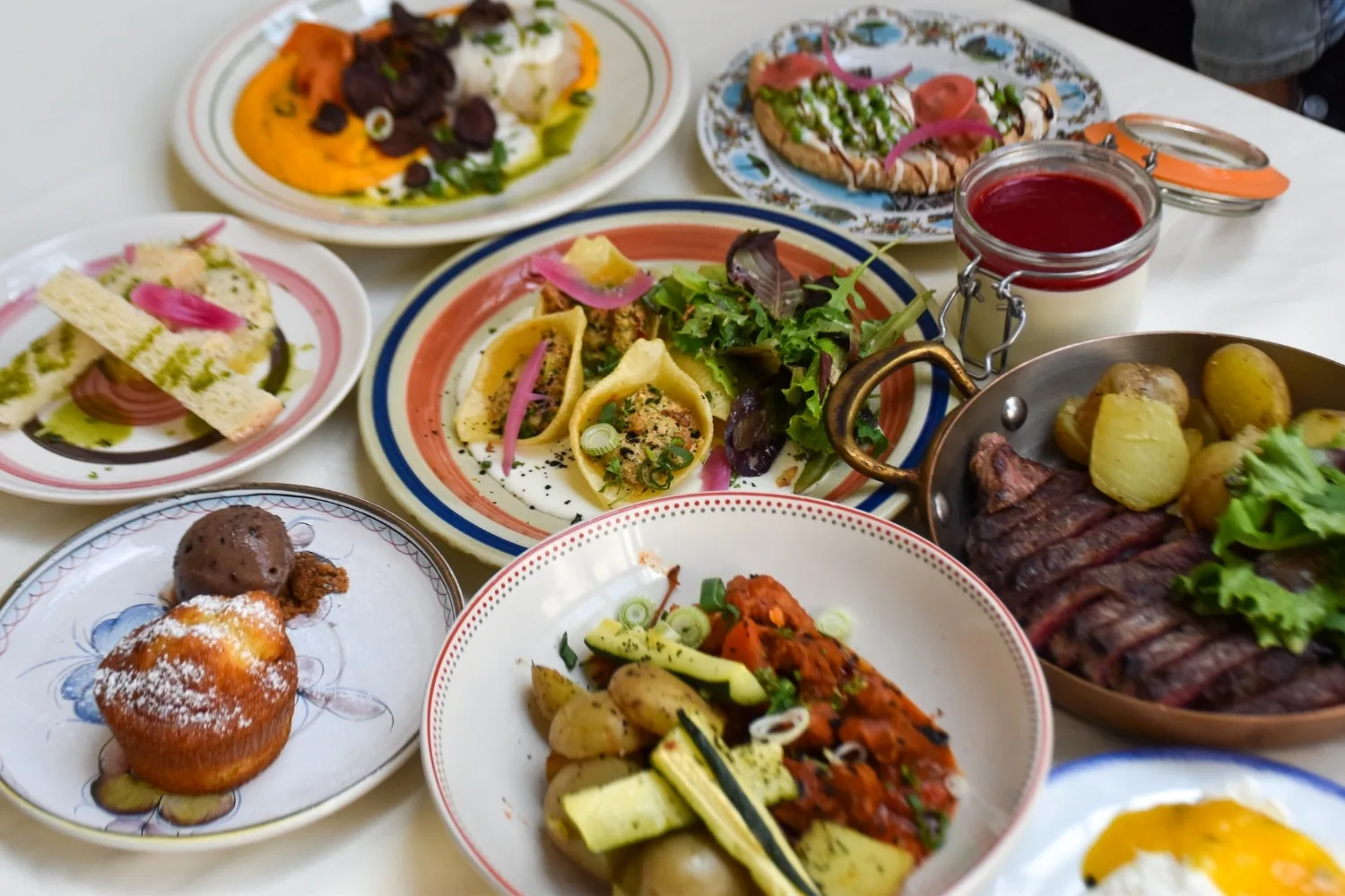 Photo des plats d'un restaurant, prise par Charlie