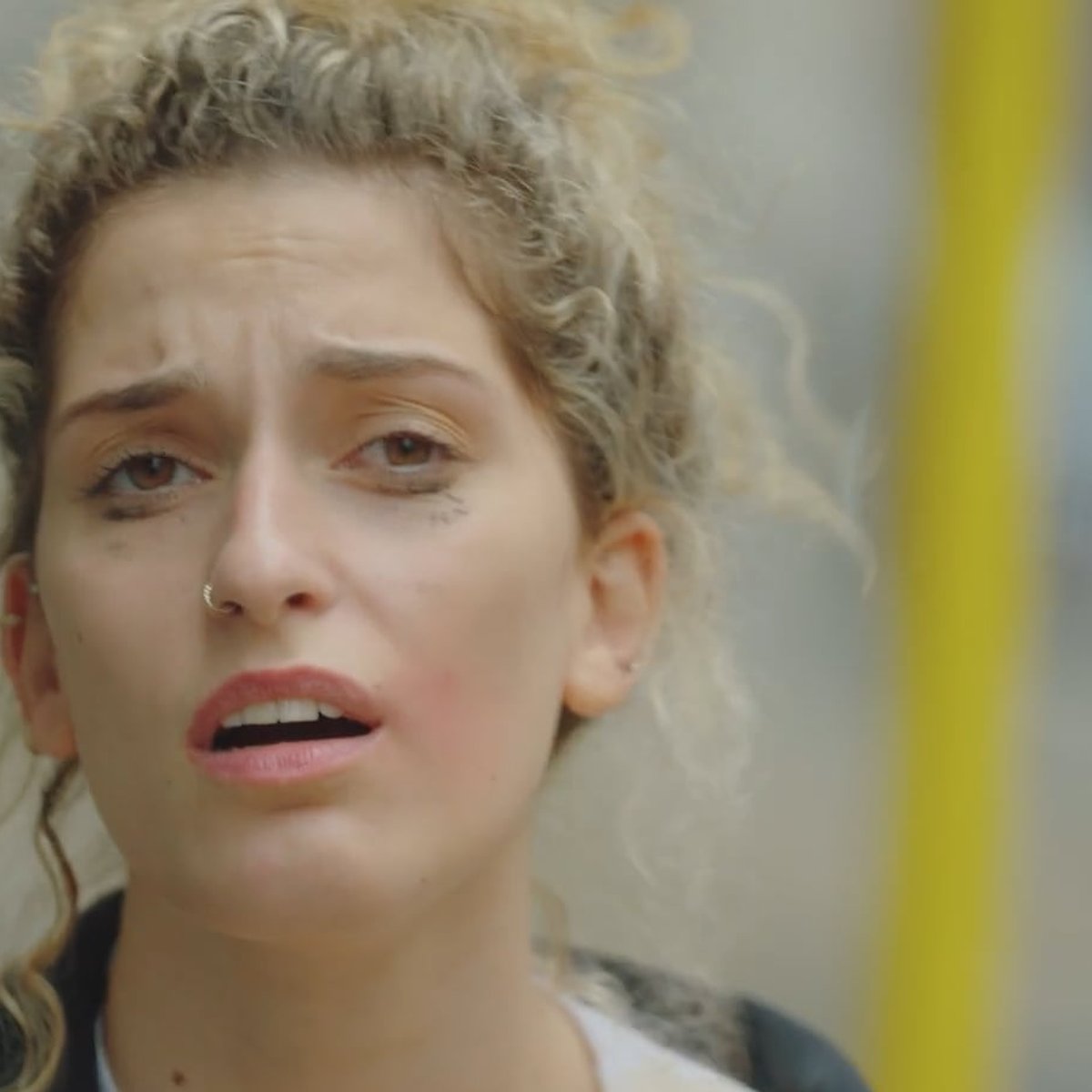 Young woman with curly hair in the Vivaldis campaign film