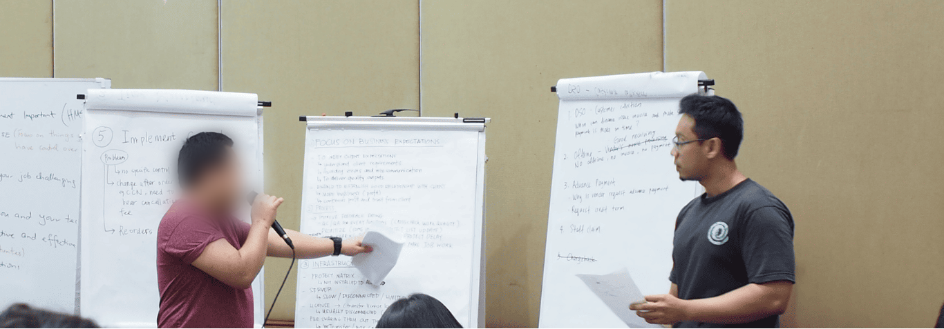 Project pitching session during a project kickoff meeting.